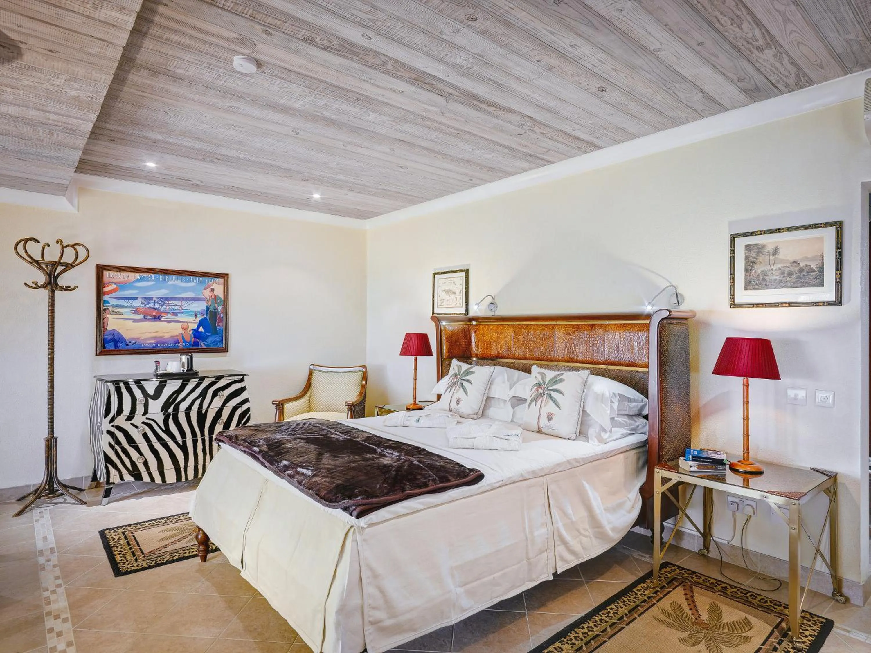 Bed in Bequia Beach Hotel - Luxury Boutique Resort
