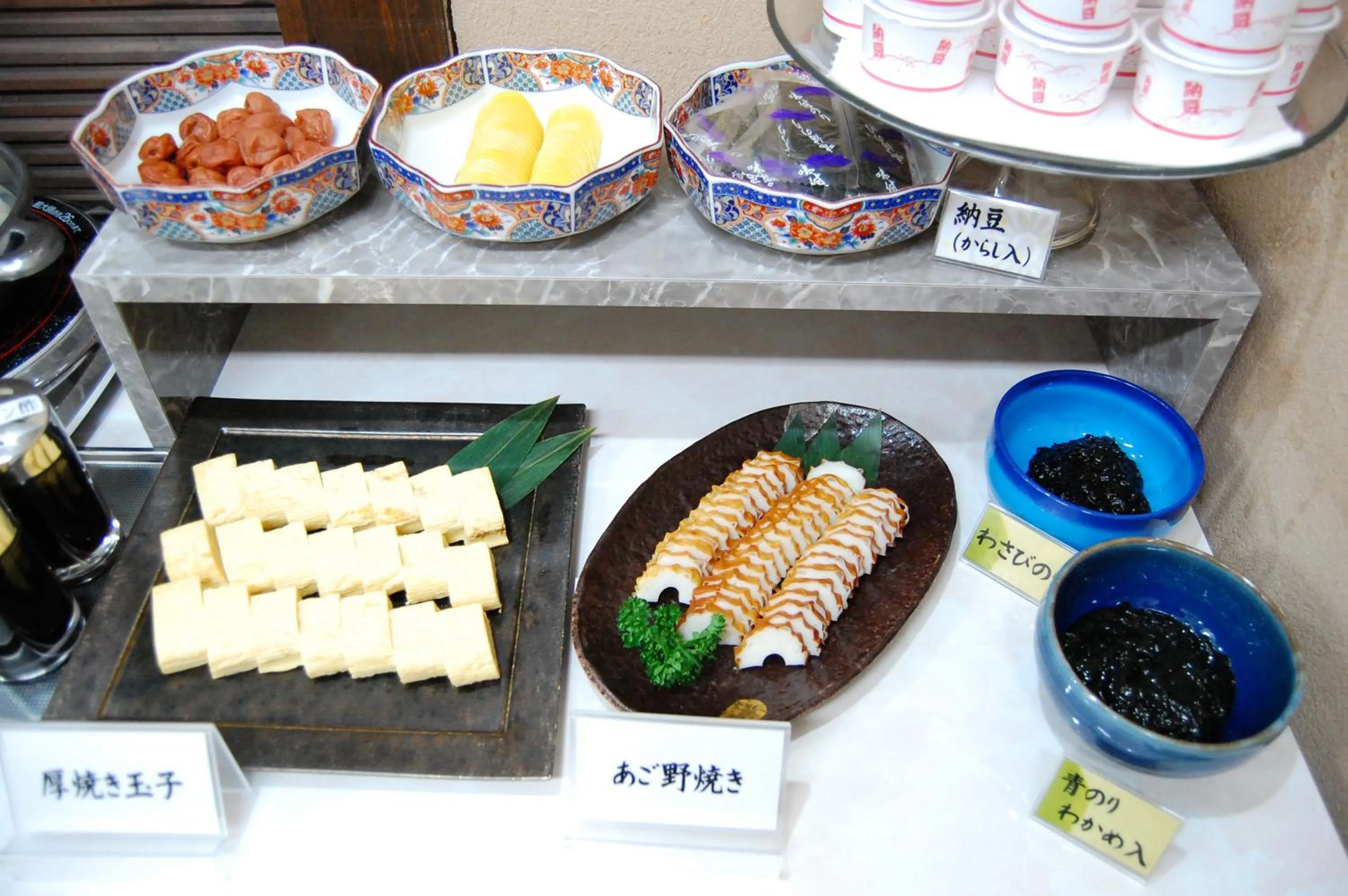 Buffet breakfast in Izumo Royal Hotel
