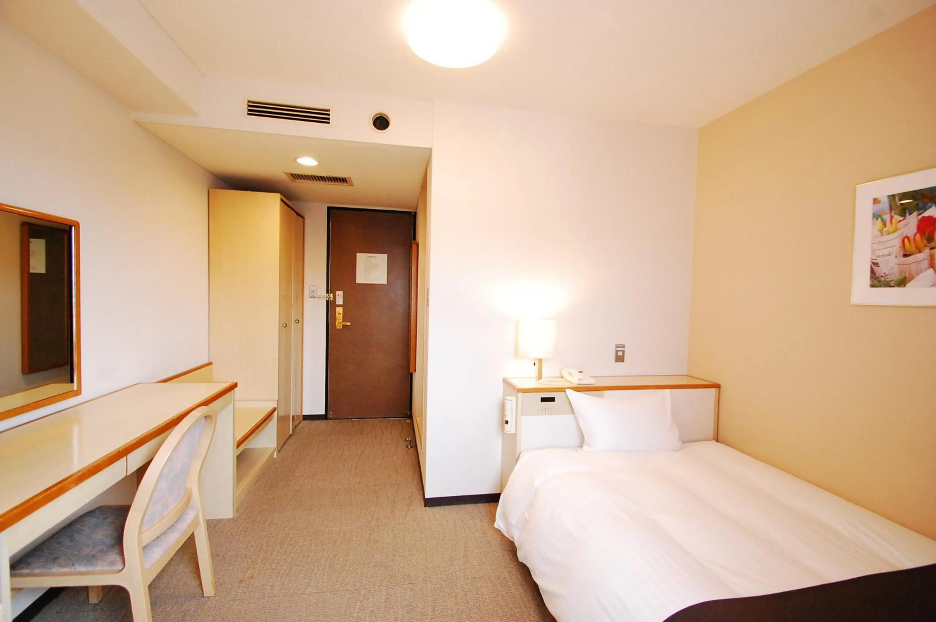 Photo of the whole room, Bed in Izumo Royal Hotel