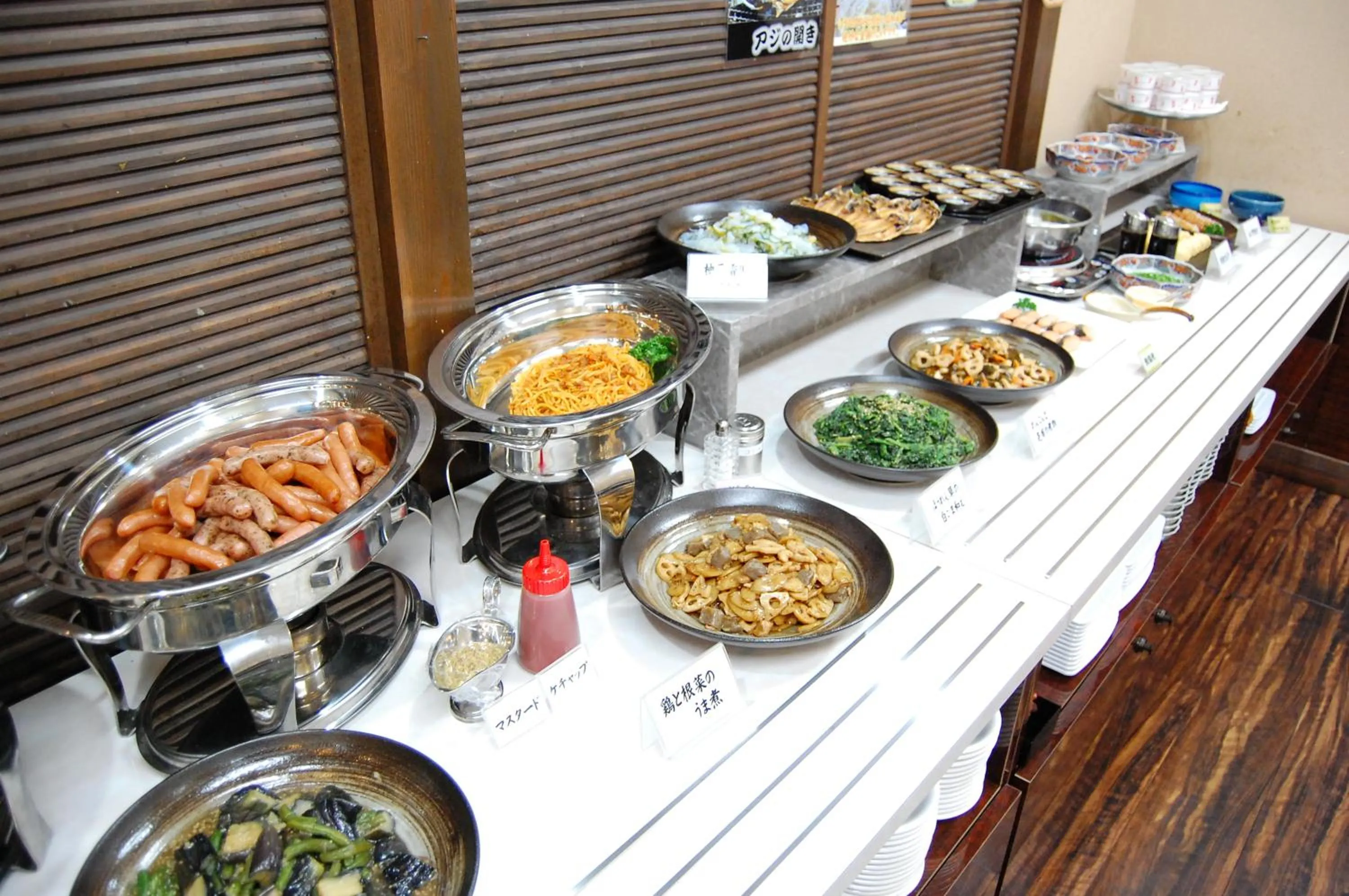 Buffet breakfast in Izumo Royal Hotel