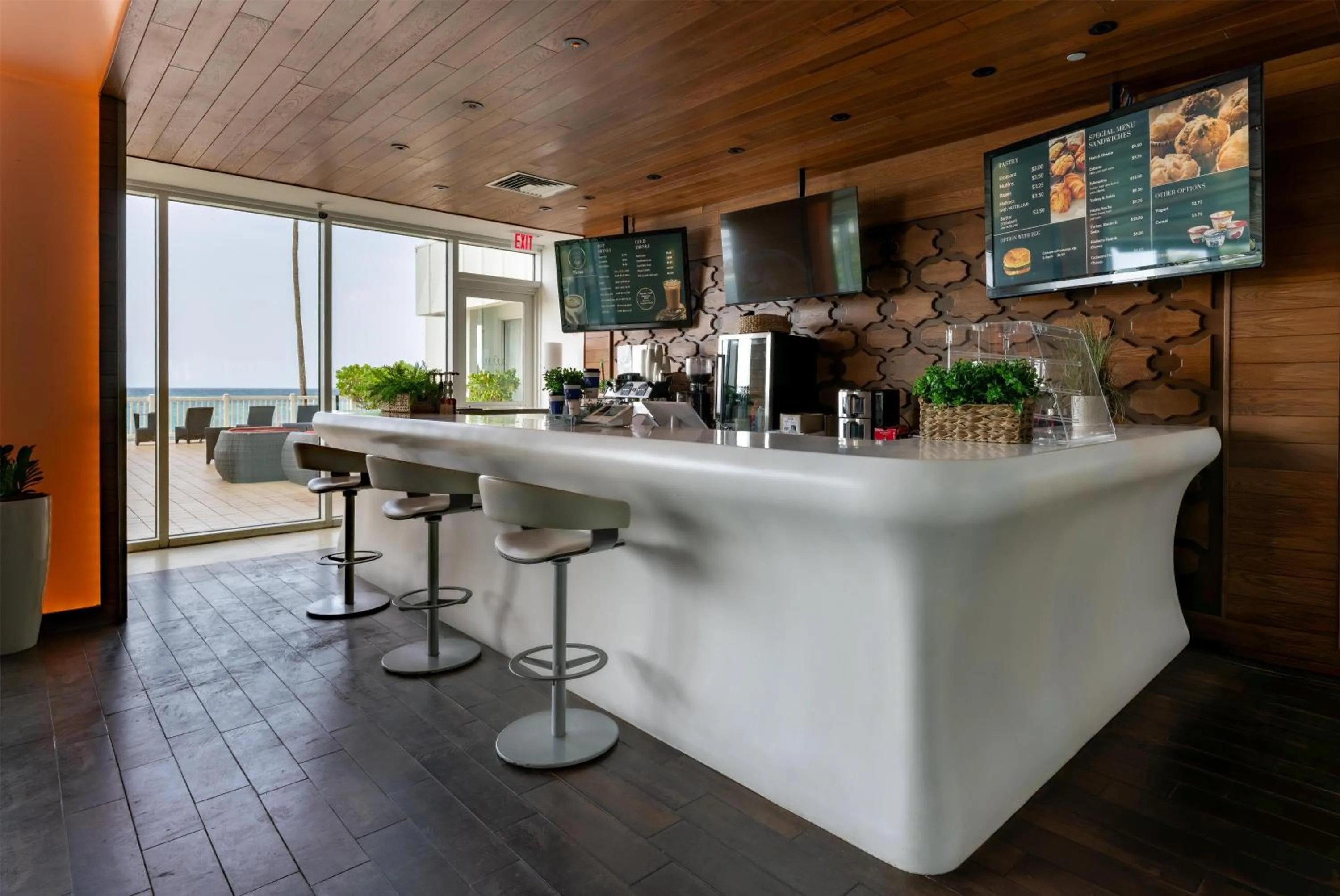 Restaurant/places to eat in The Condado Plaza Hotel