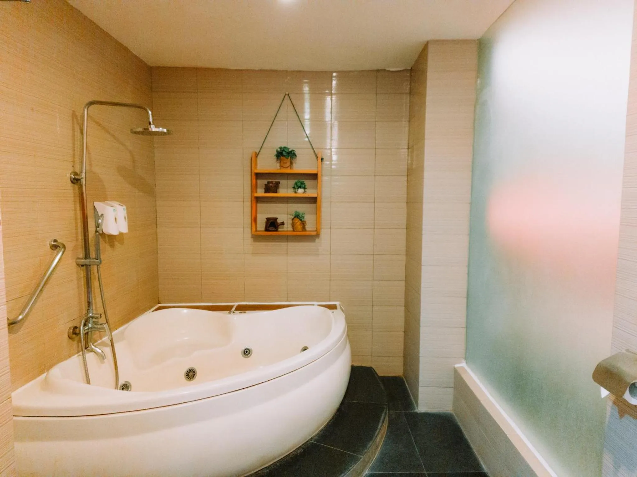 Bath in Meotel Purwokerto