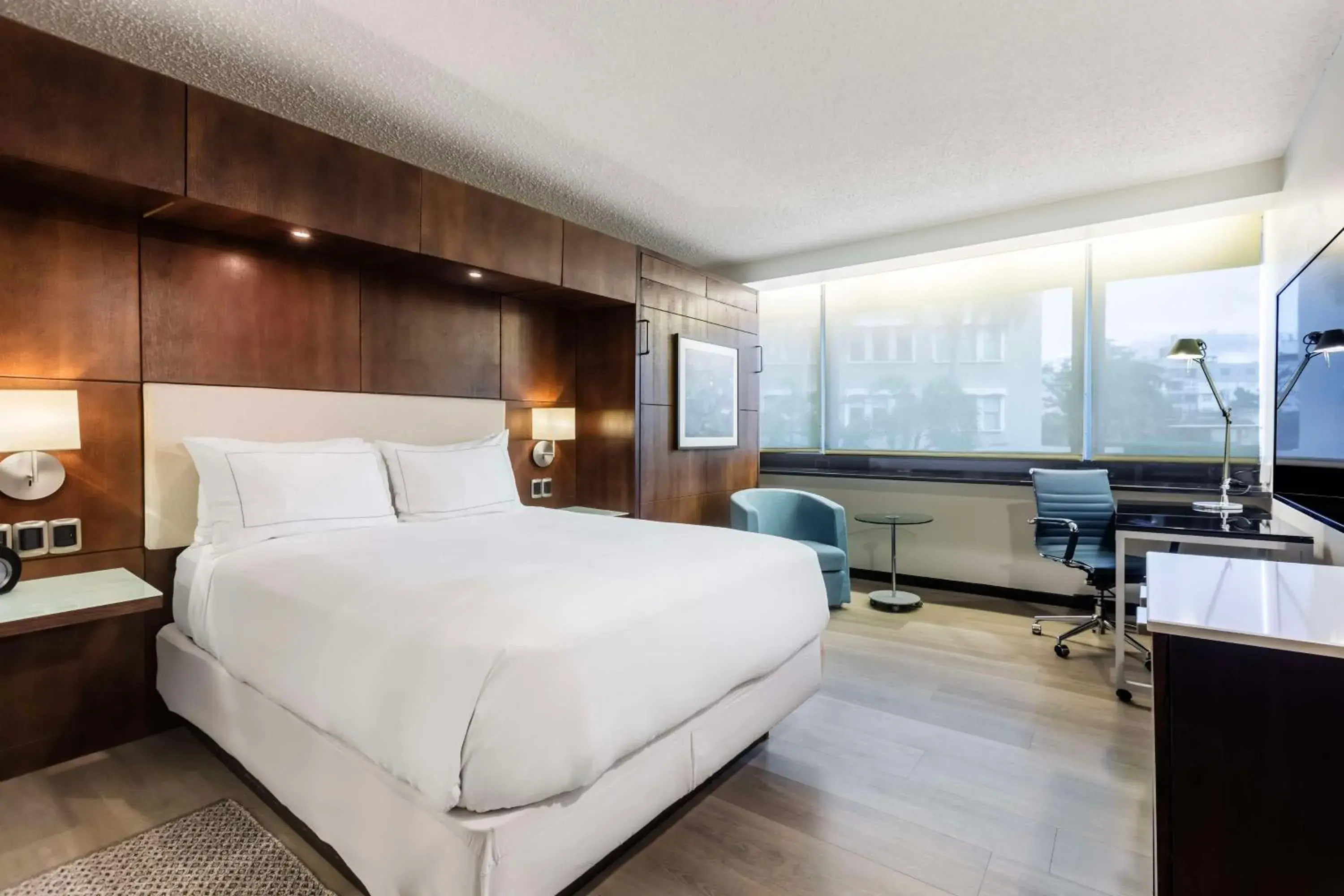 Queen Room with Extra Double Bed and Garden View in DoubleTree by Hilton San Juan Queen Room with Extra Double Bed and Garden View in DoubleTree by Hilton San Juan