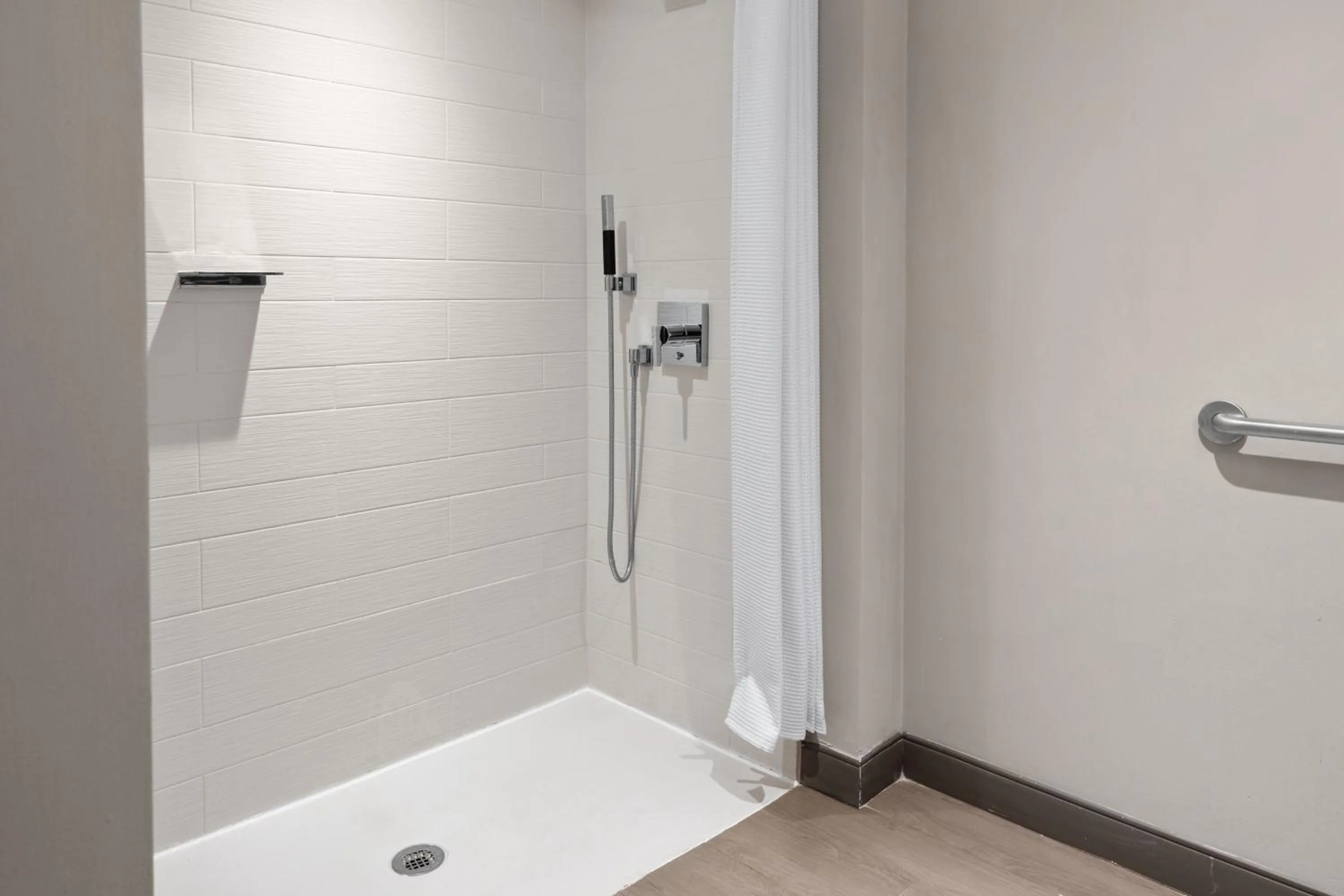 Bathroom in San Juan Marriott Resort and Stellaris Casino