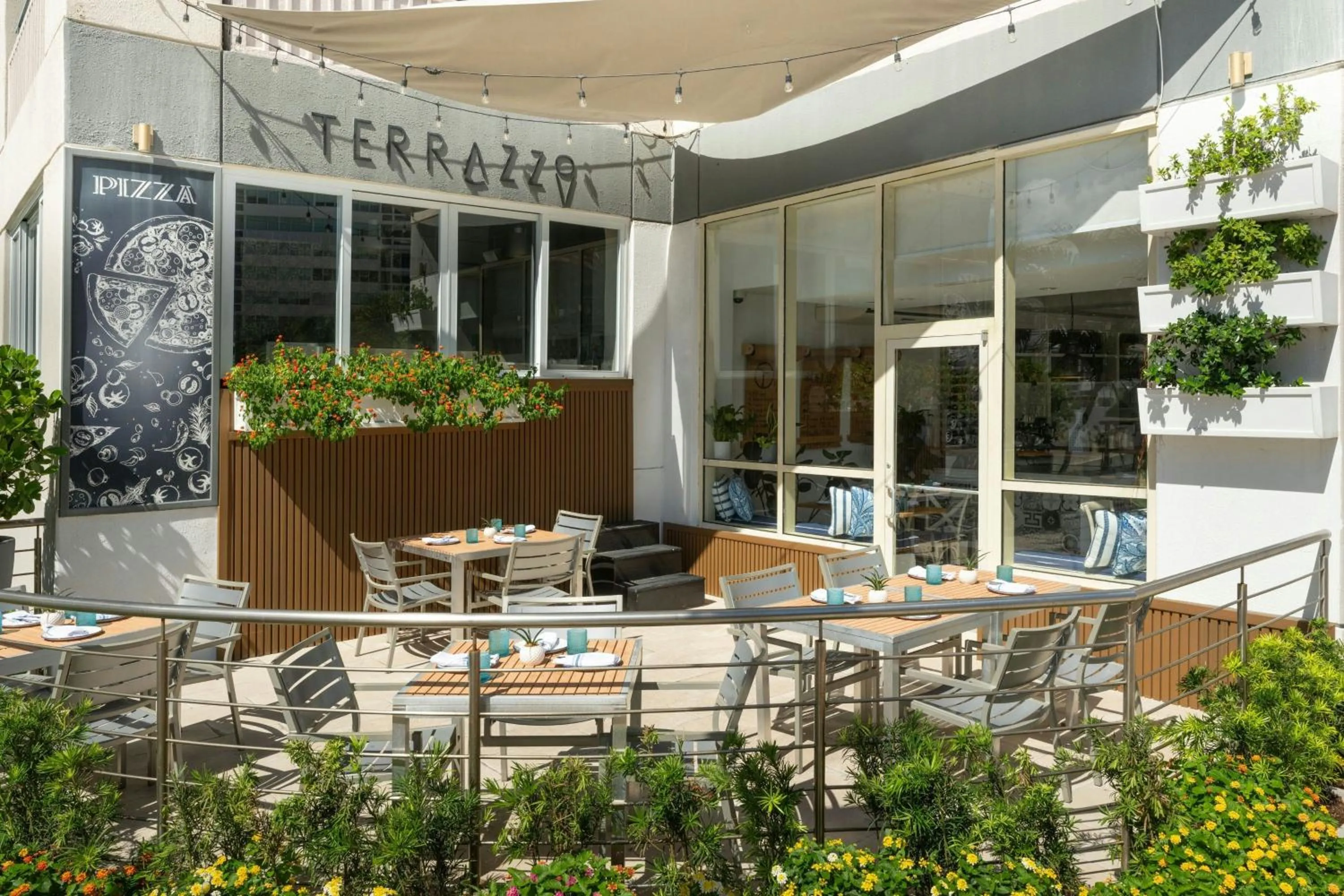 Restaurant/places to eat in San Juan Marriott Resort and Stellaris Casino