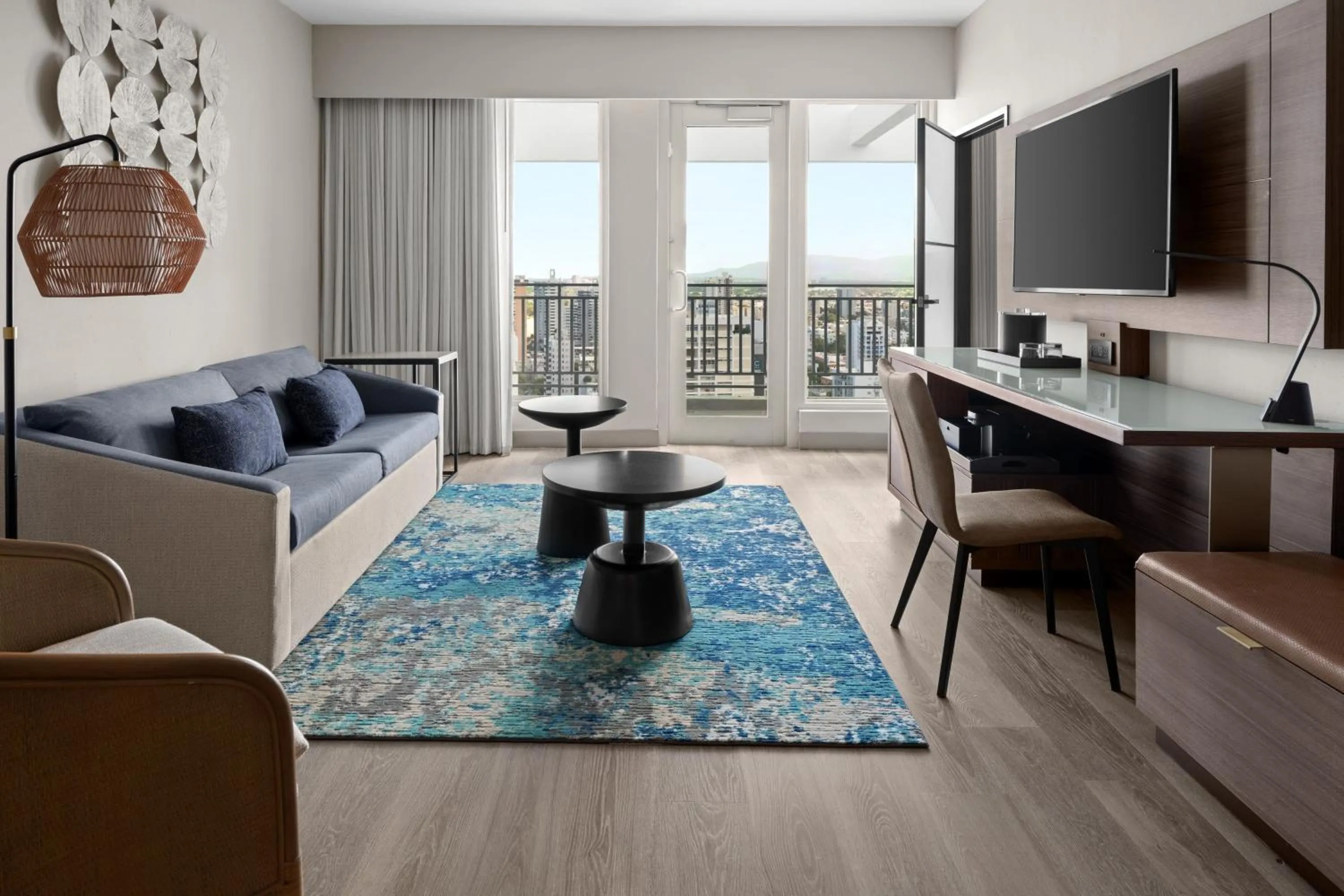 Living room in San Juan Marriott Resort and Stellaris Casino