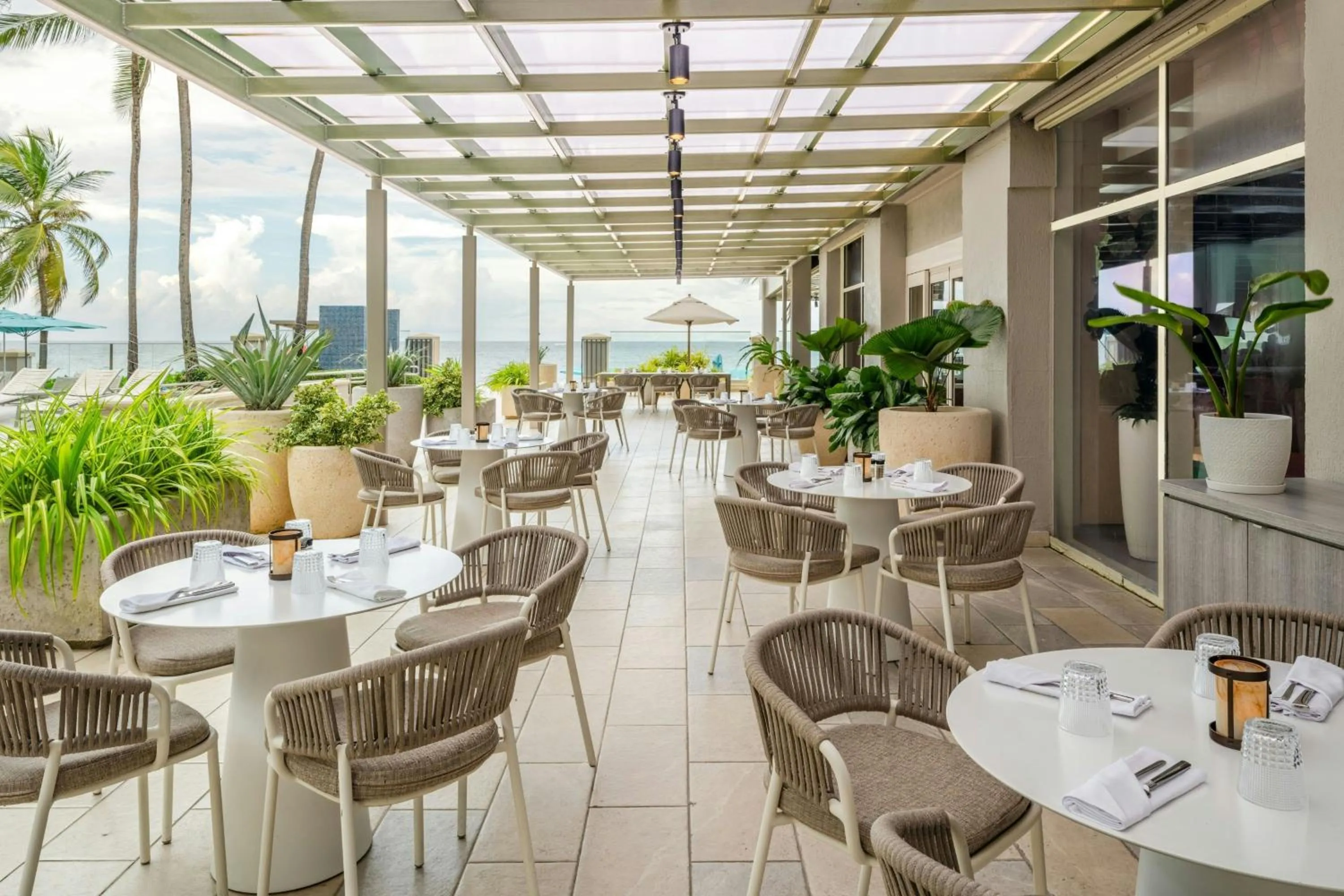 Restaurant/places to eat in San Juan Marriott Resort and Stellaris Casino