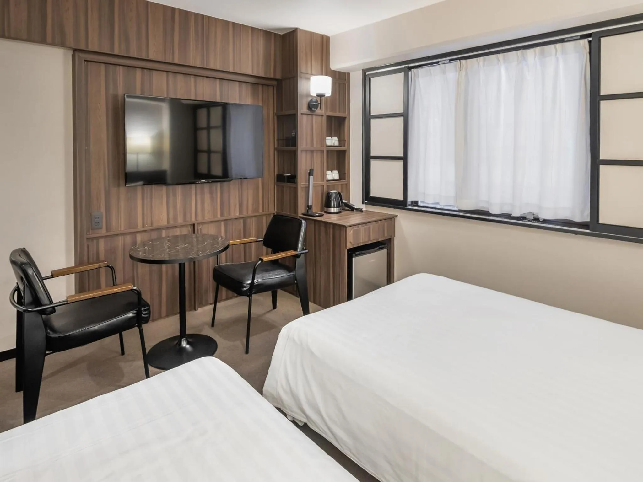 Photo of the whole room, Bed in Sunhotel Fukuyama