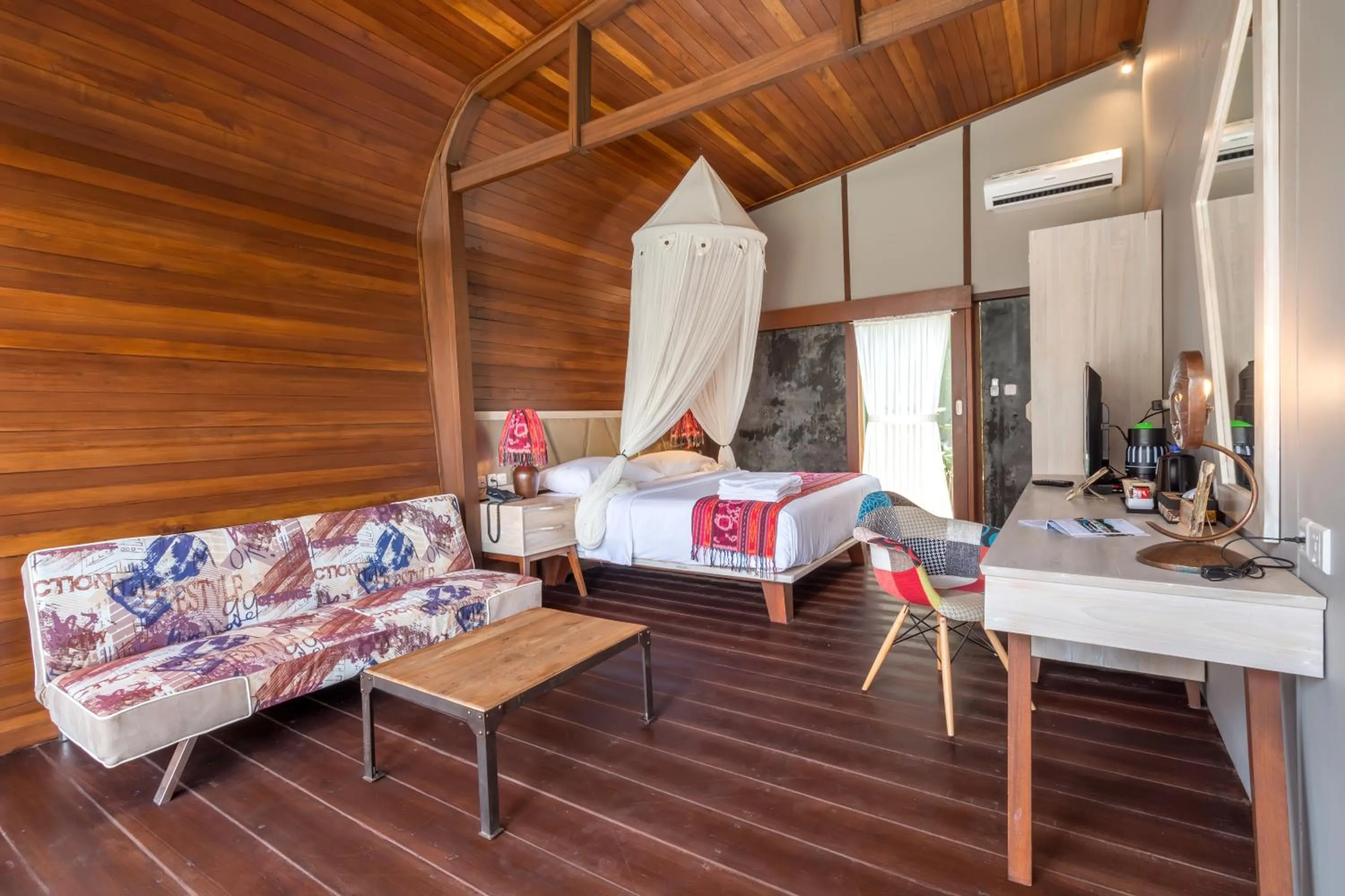 Bed in Mola2 Resort Gili Air