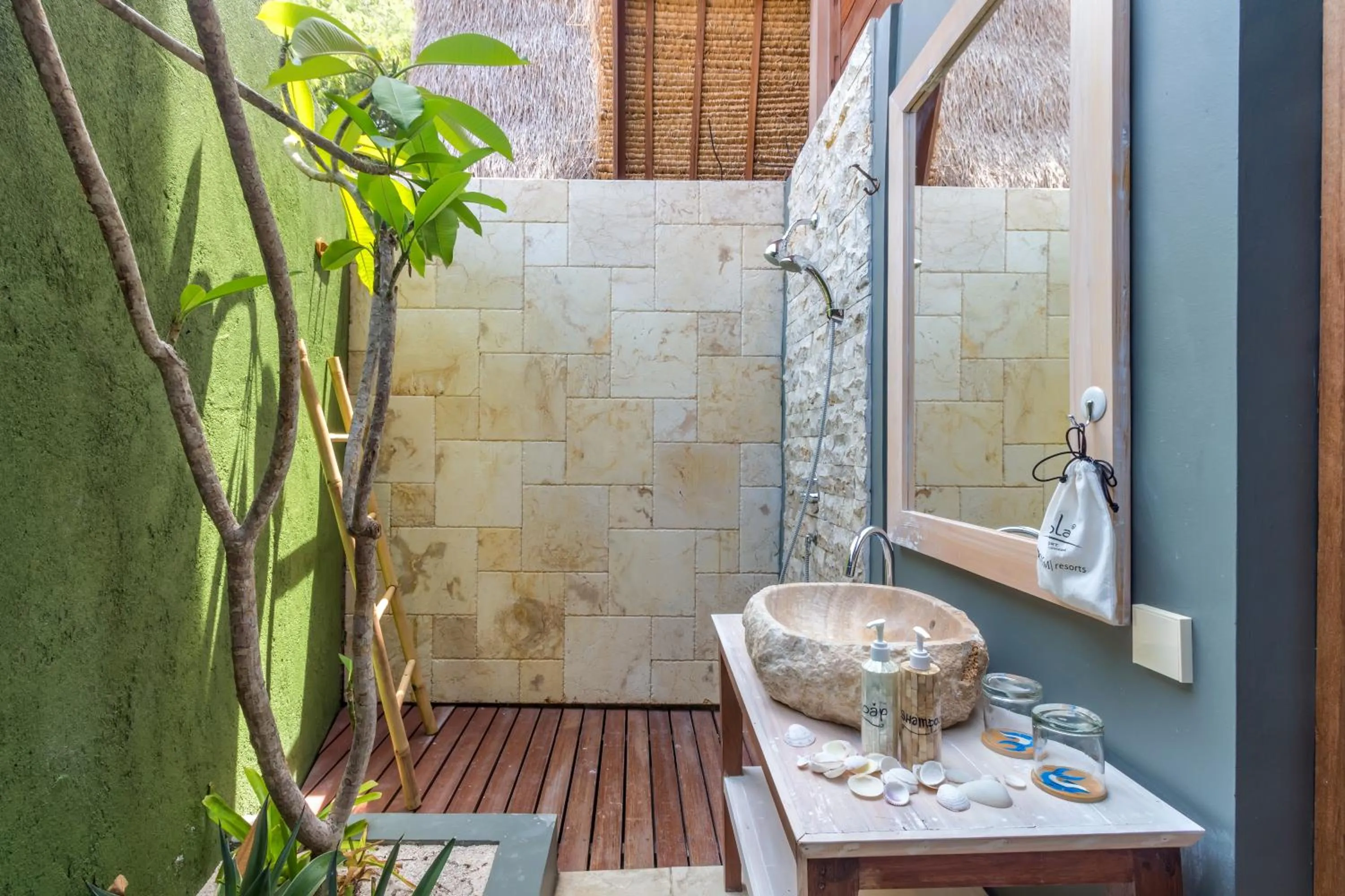 Bathroom in Mola2 Resort Gili Air