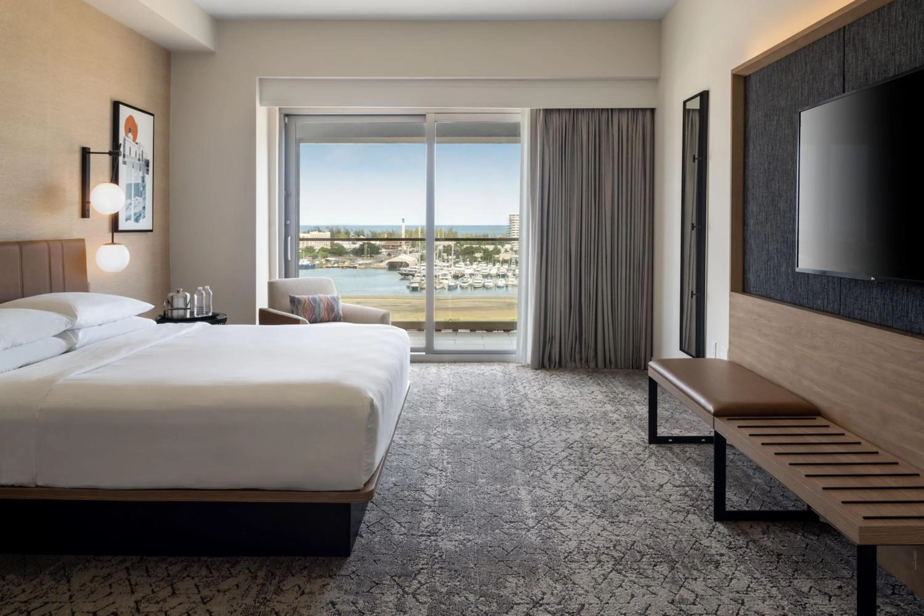 Photo of the whole room, Bed in Sheraton Puerto Rico Resort & Casino