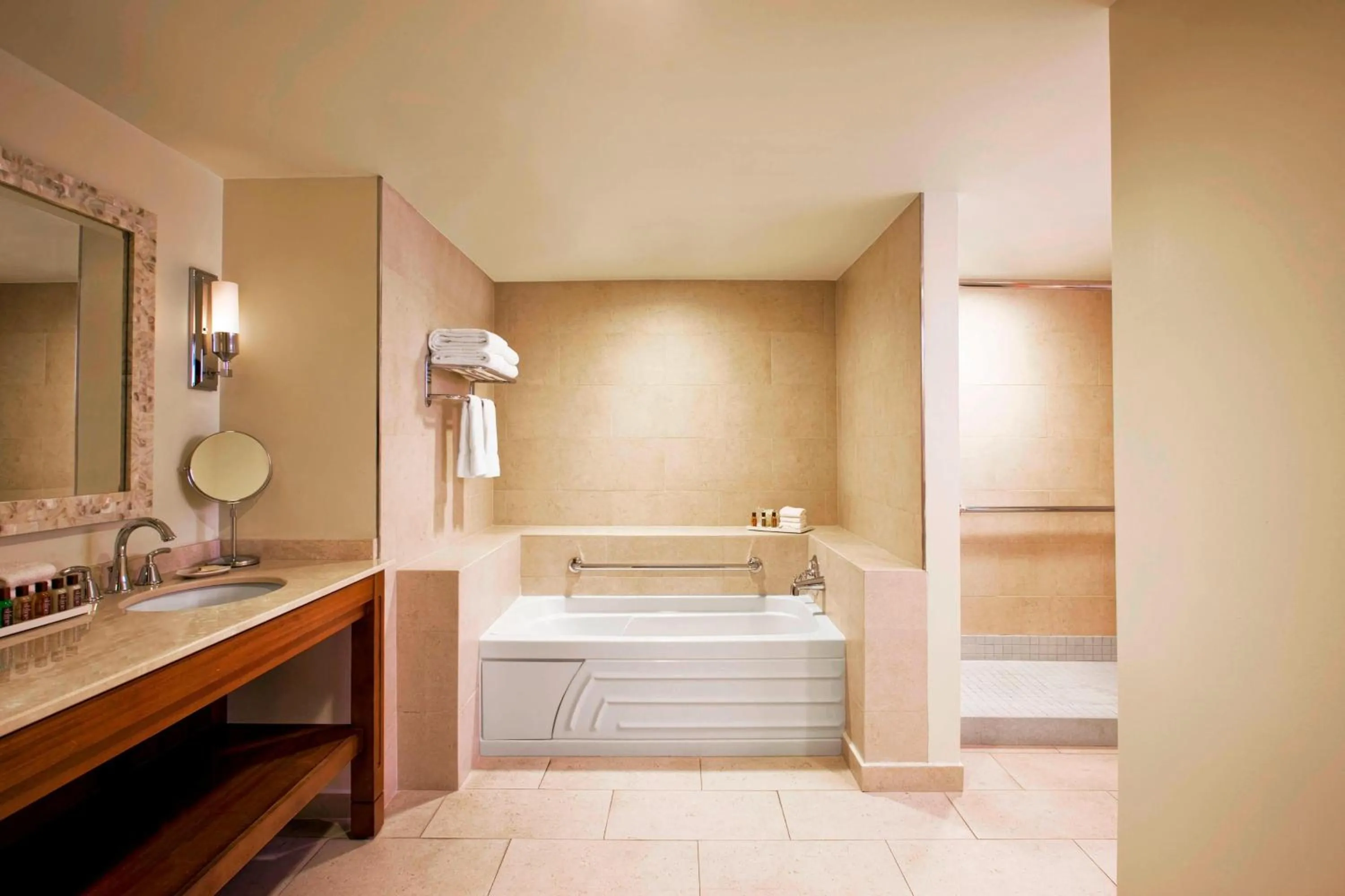 Bathroom, Bed in Sheraton Puerto Rico Resort & Casino