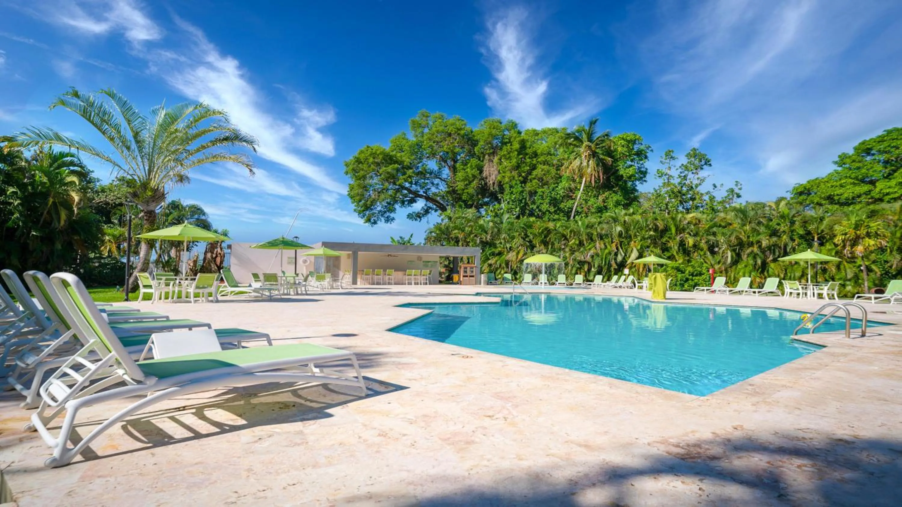 Swimming pool in Holiday Inn Mayaguez & Tropical Casino by IHG