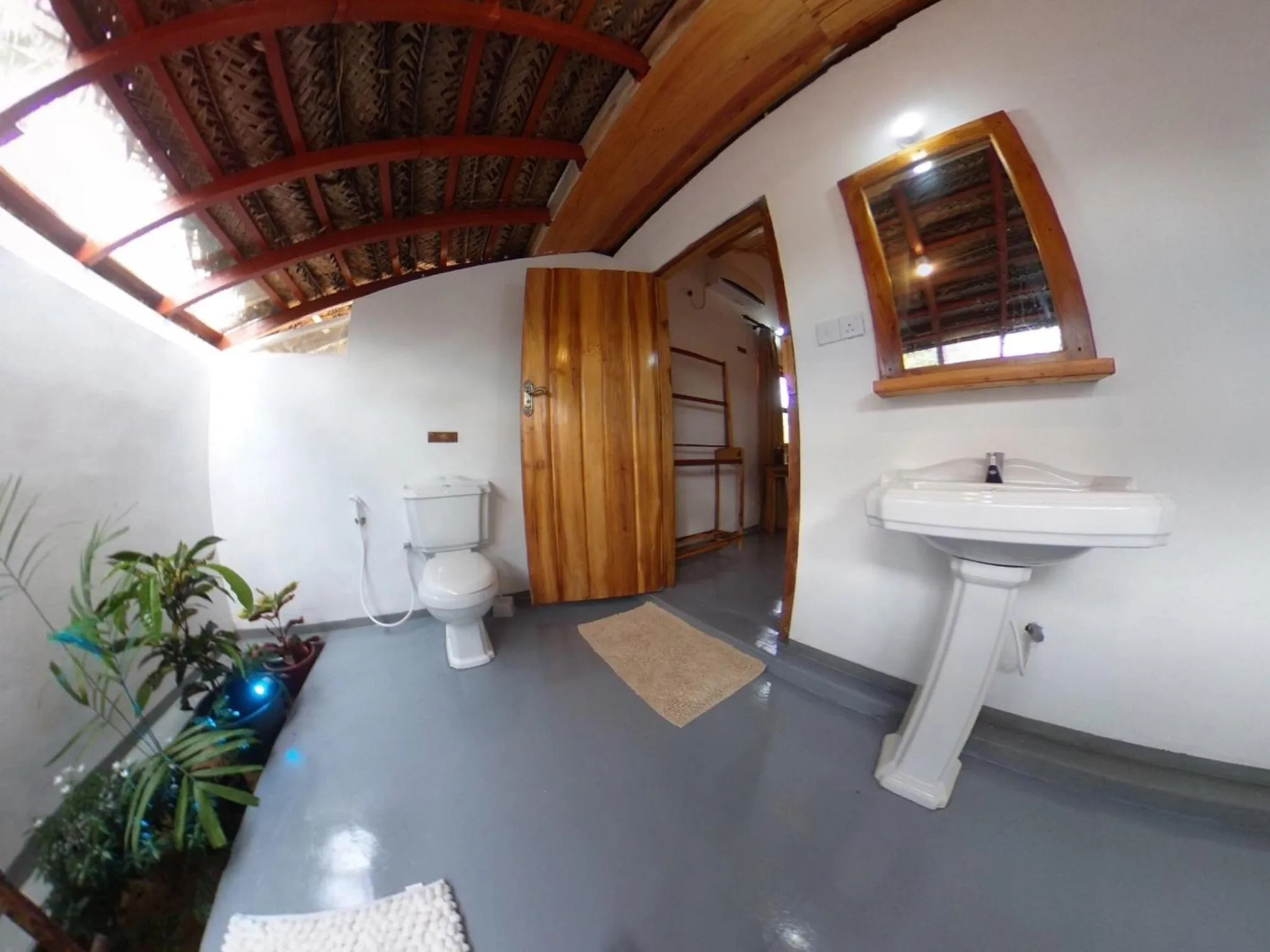 Toilet in Kadjan villa