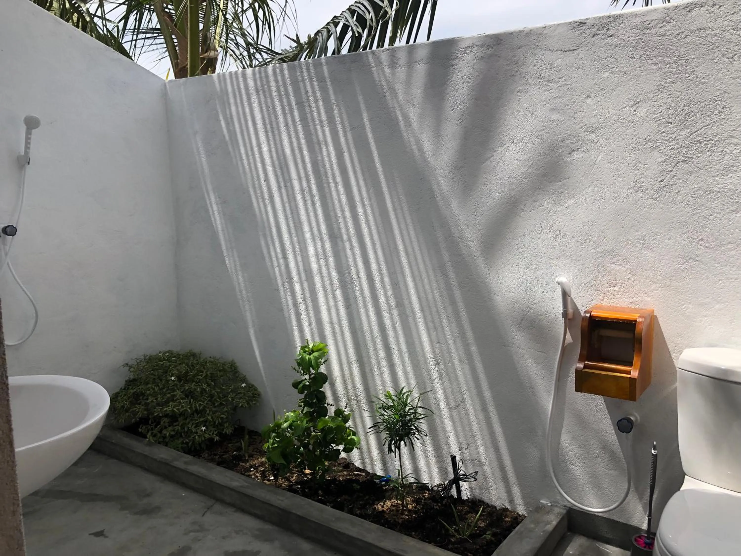 Shower in Kadjan villa