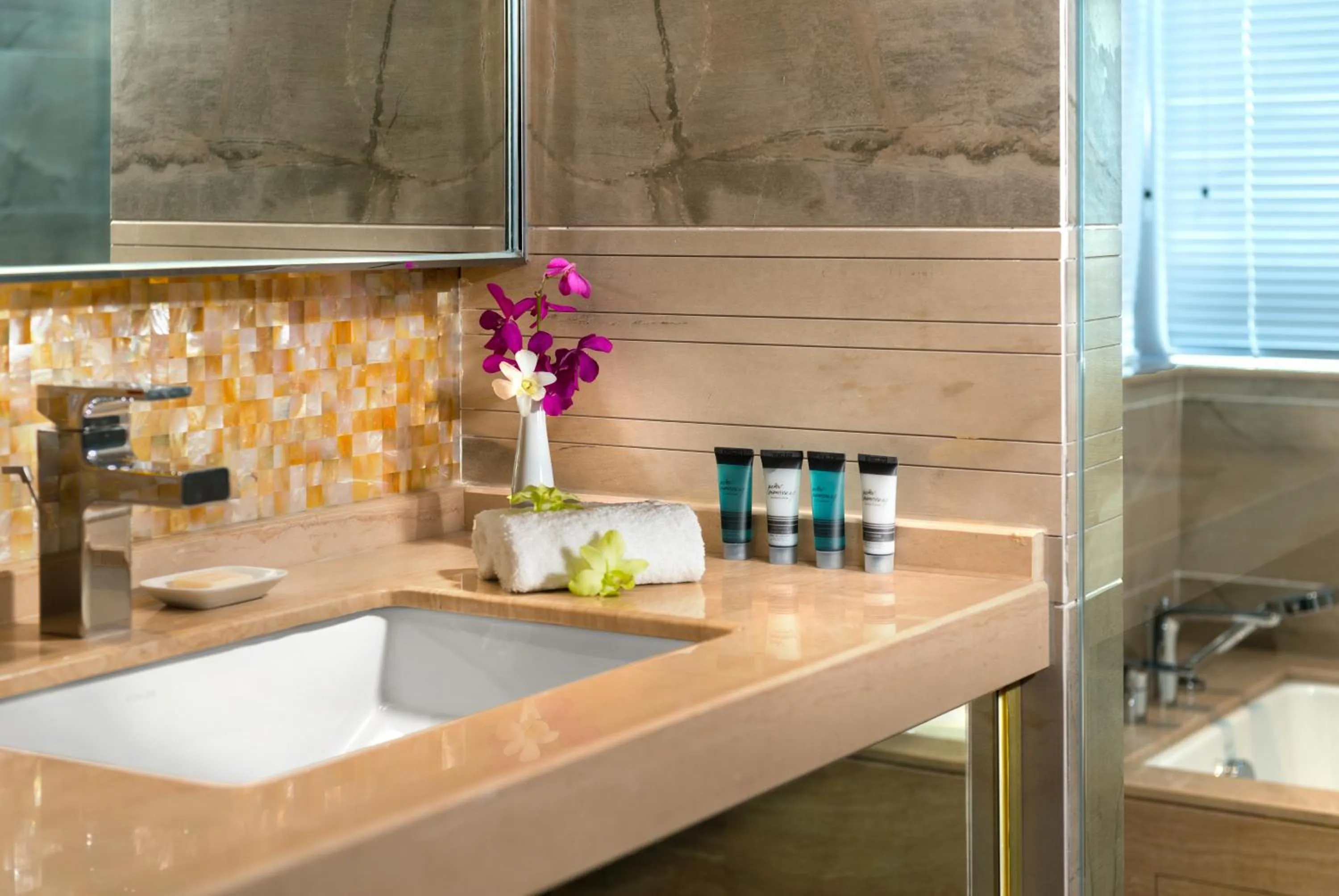 Bathroom in Oakwood Hotel & Residence Suzhou