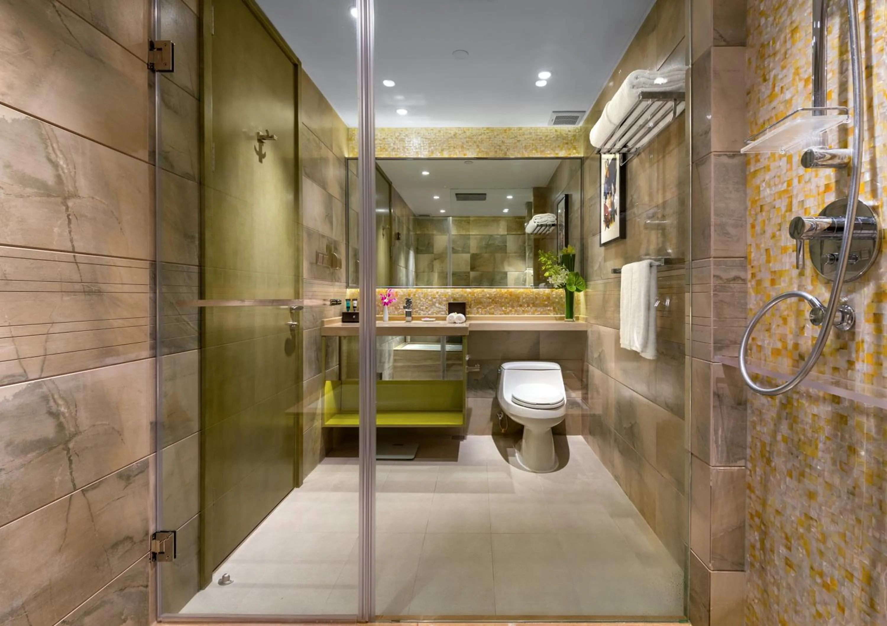 Bathroom in Oakwood Hotel & Residence Suzhou