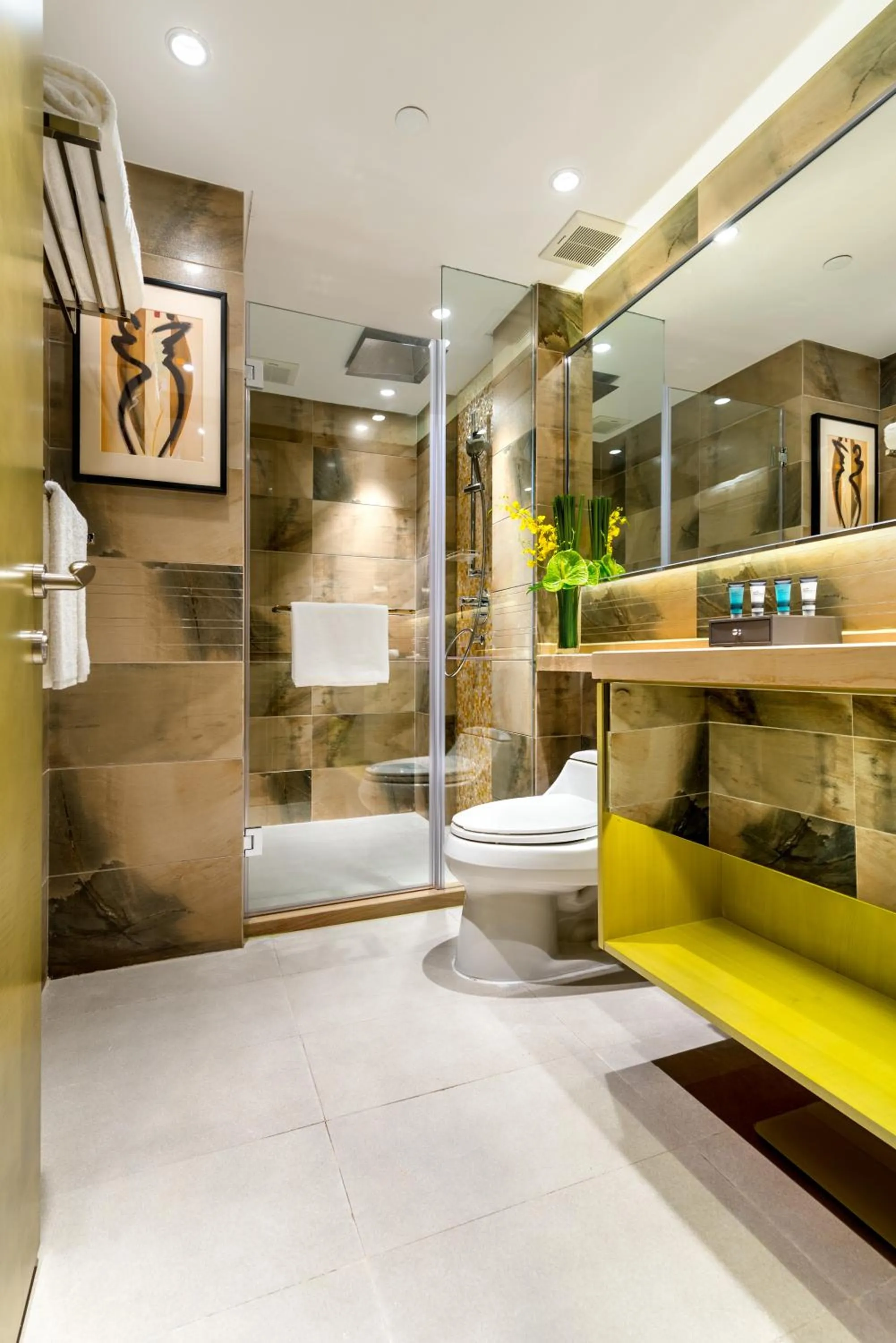 Bathroom in Oakwood Hotel & Residence Suzhou