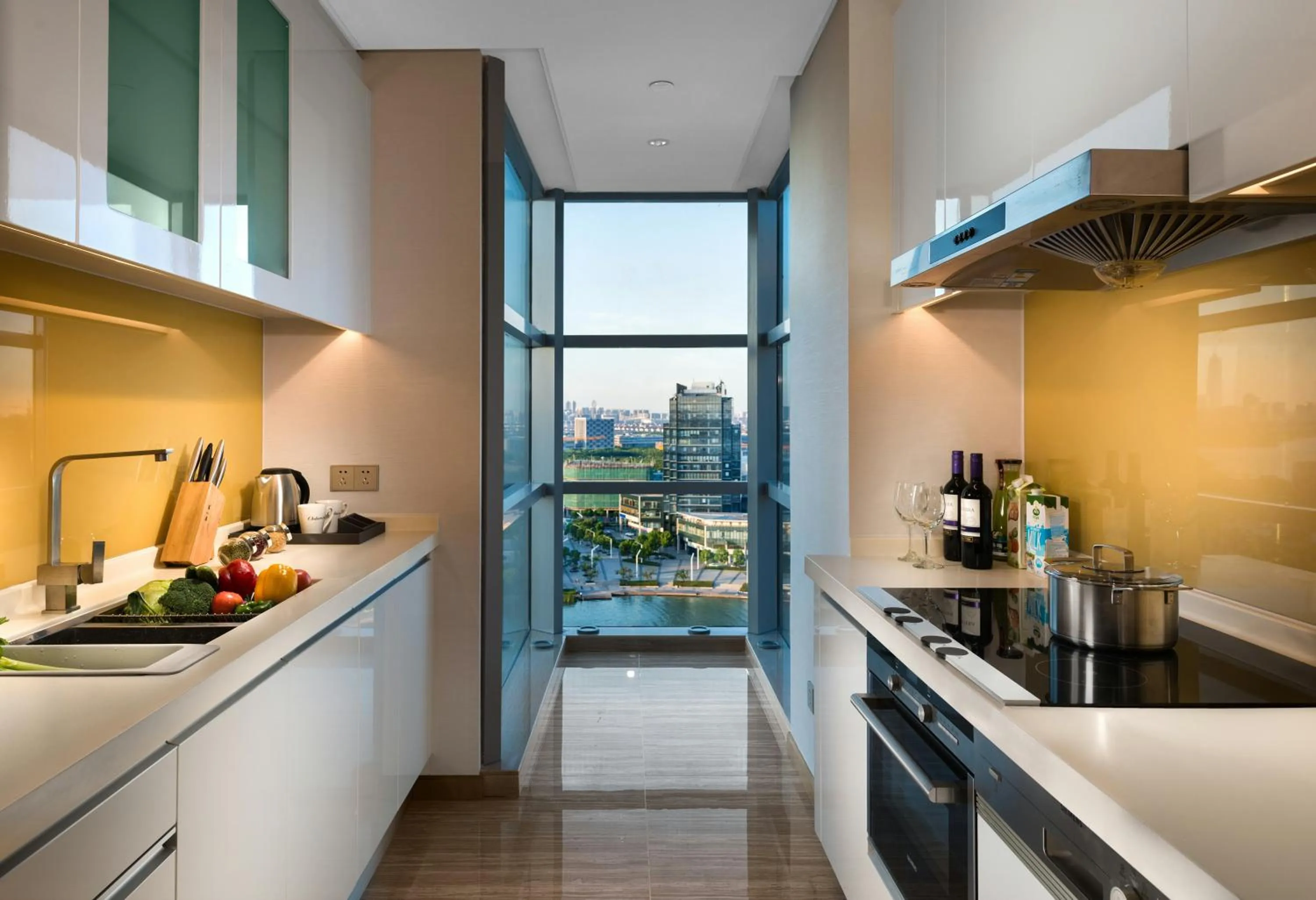Kitchen or kitchenette in Oakwood Hotel & Residence Suzhou