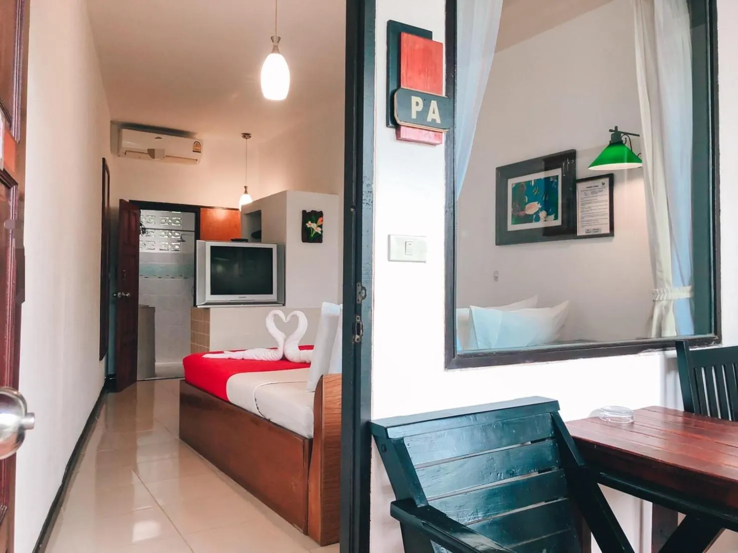 Photo of the whole room, Bed in Aumpai Luxury