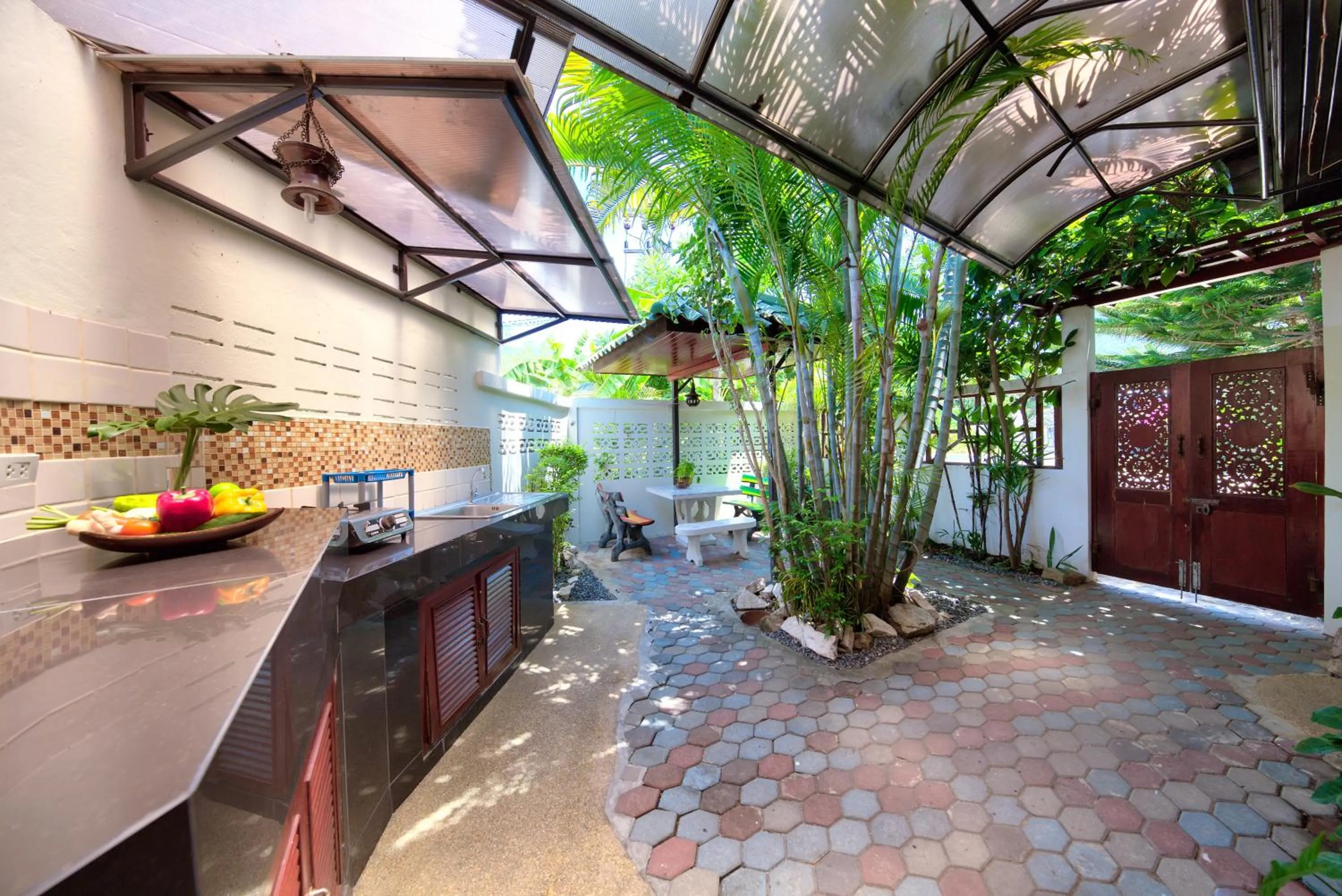 Garden view in Aumpai Luxury