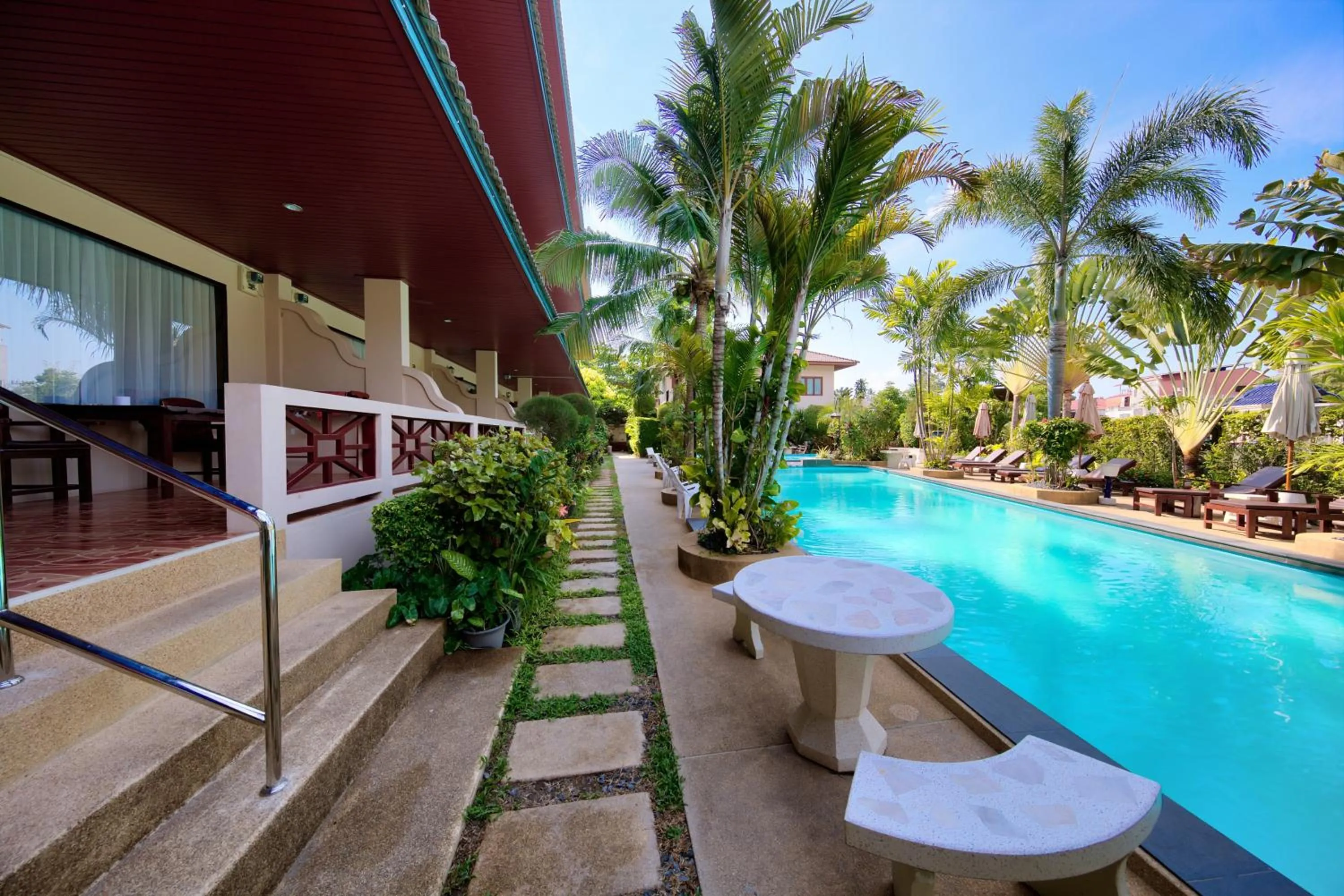 Pool view in Aumpai Luxury