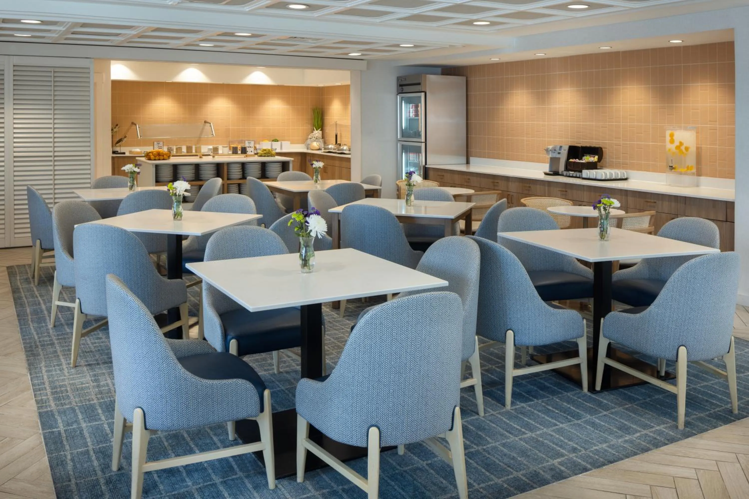 Dining area in Residence Inn by Marriott Amelia Island