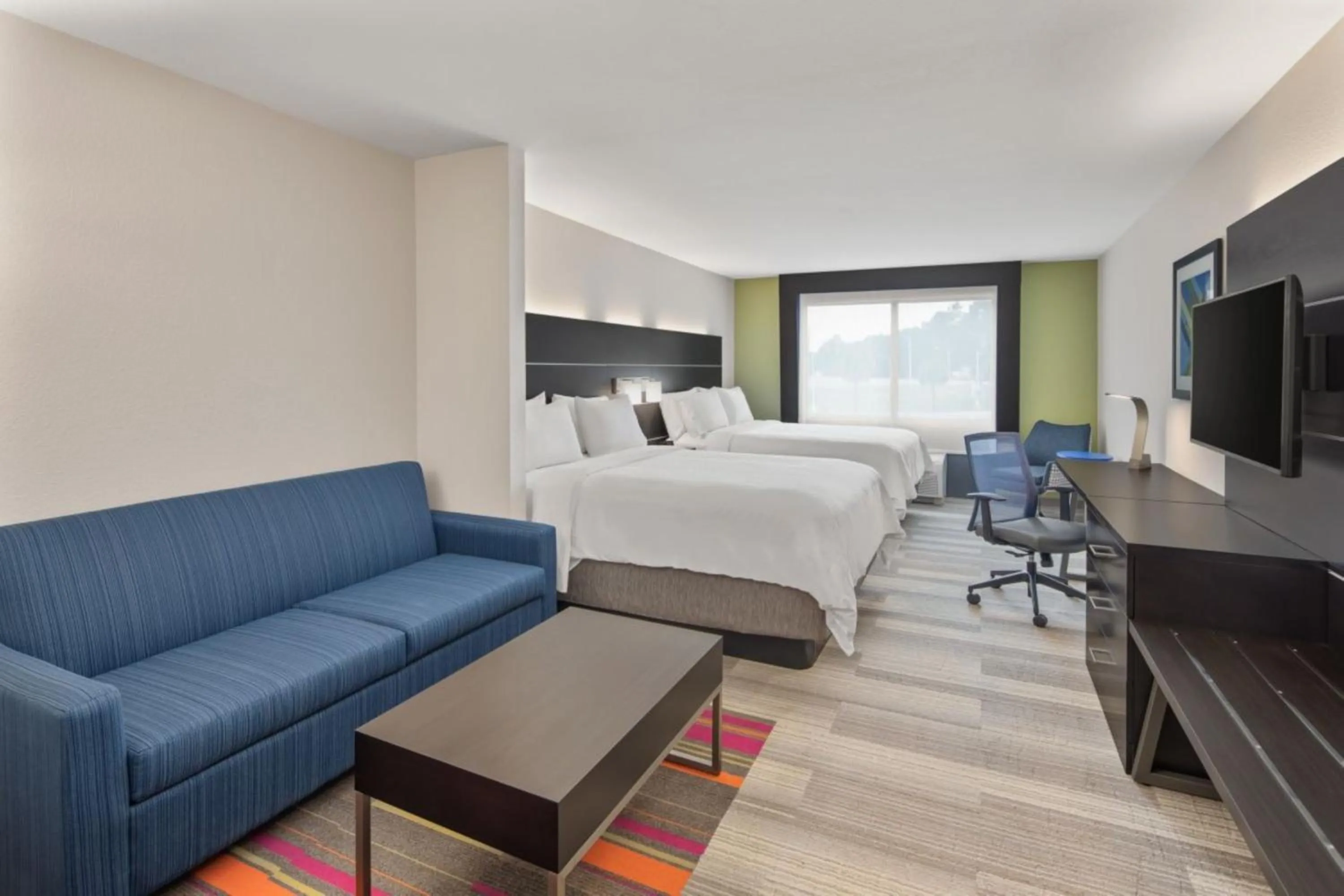 Photo of the whole room, Bed in Holiday Inn Express & Suites Pembroke Pines-Sheridan St by IHG