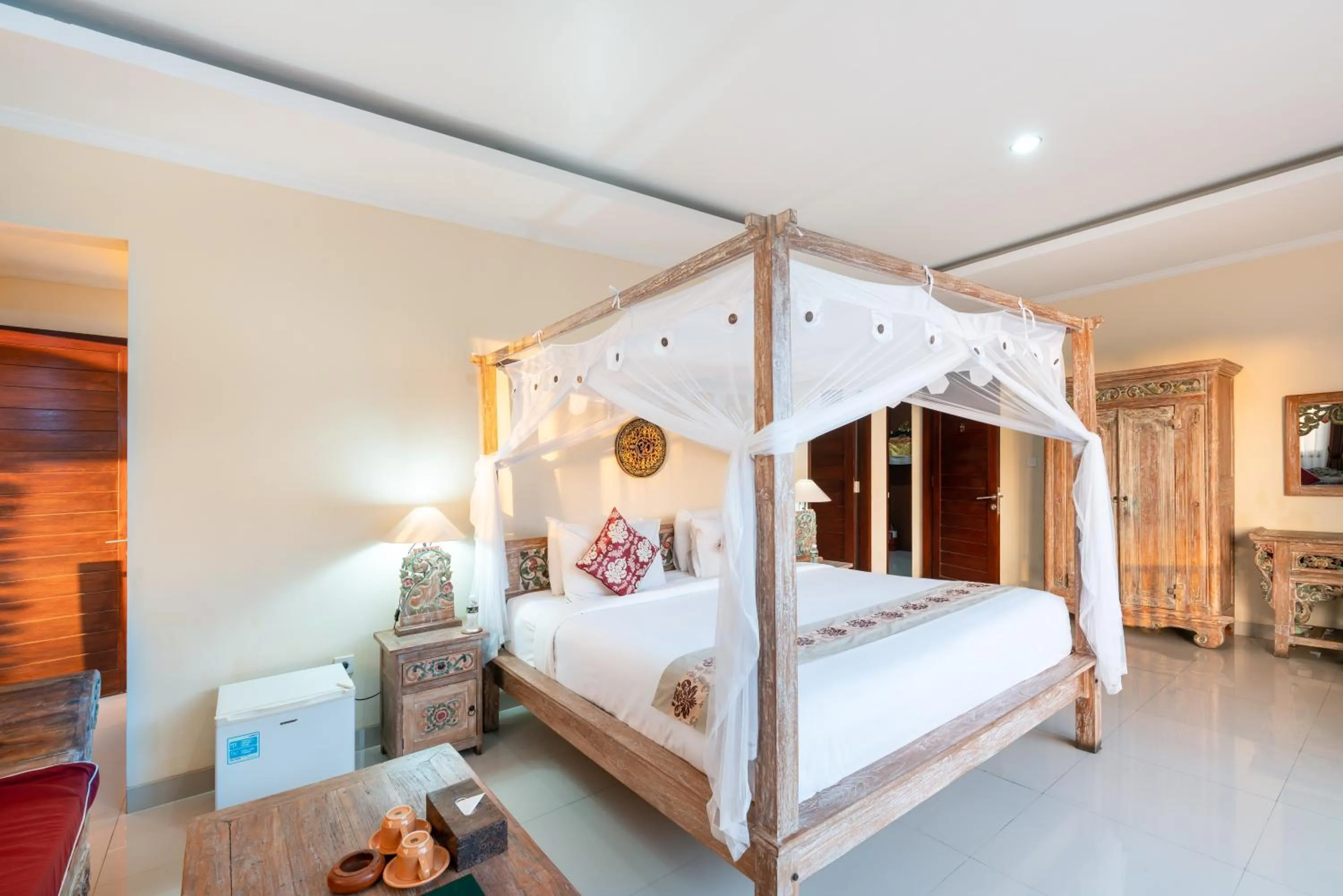 Photo of the whole room, Bed in Ashanti Villa Ubud