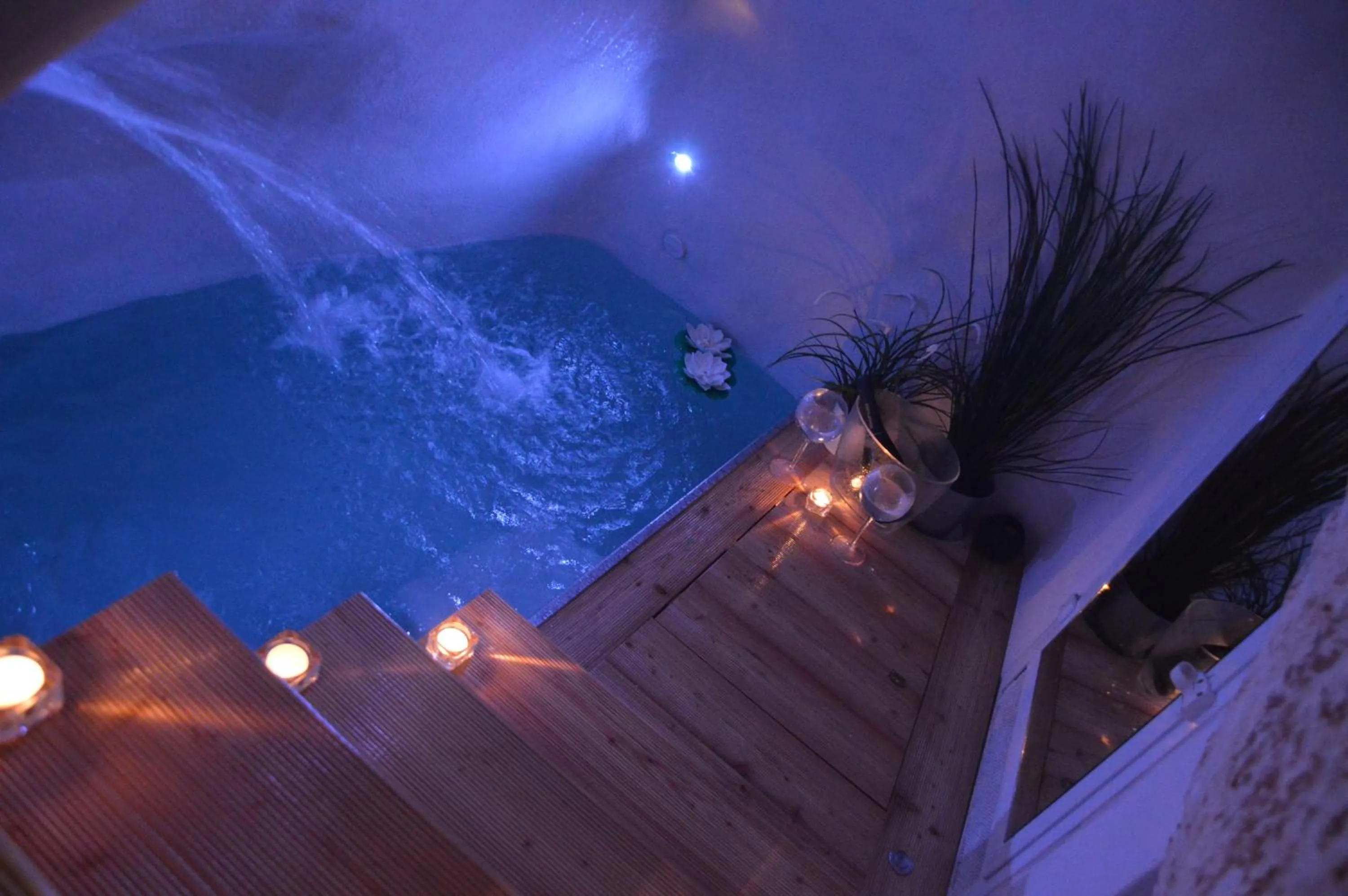 Hot Tub in Ostuni 21mq Suite Homes