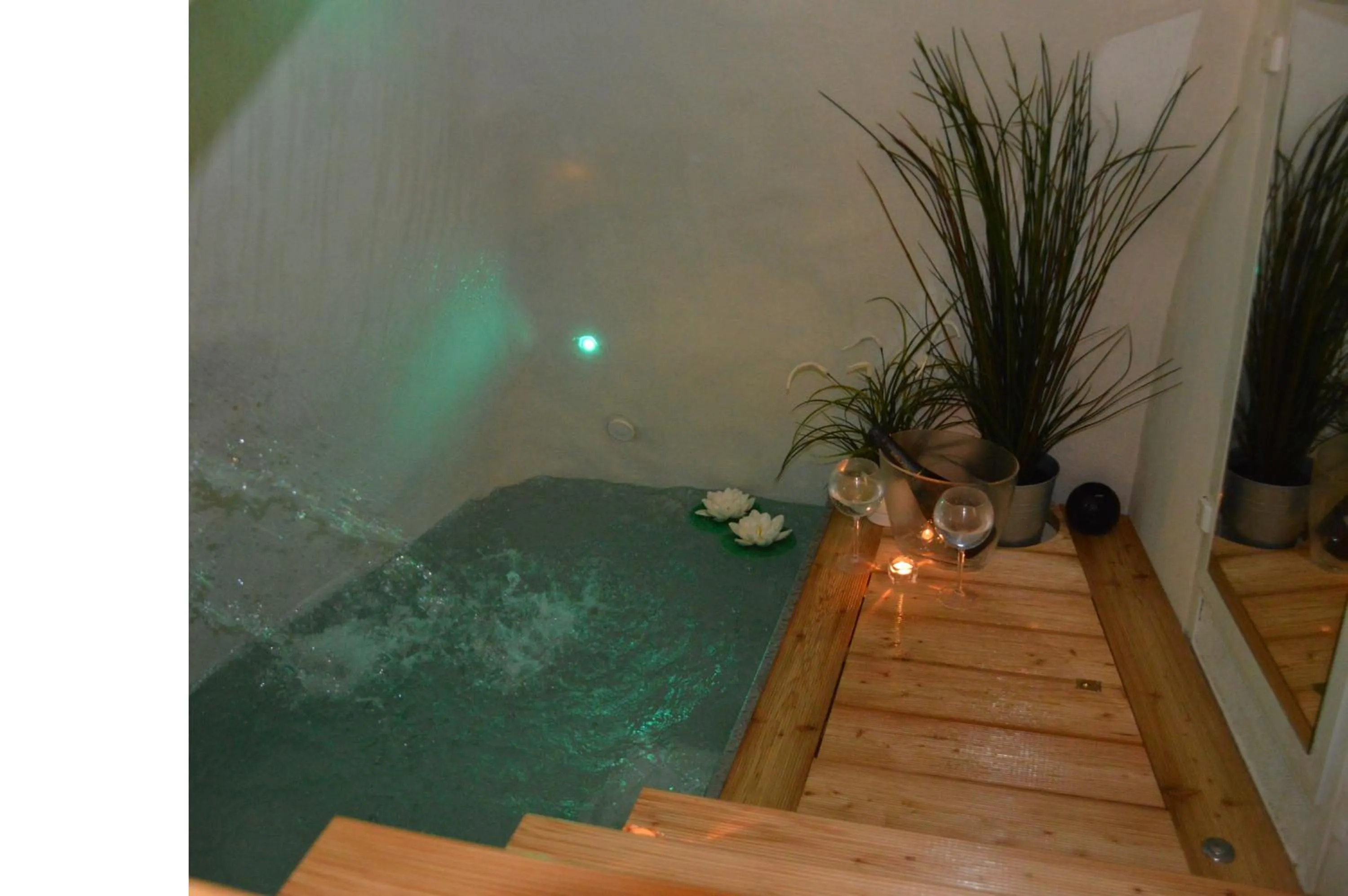 Hot Tub in Ostuni 21mq Suite Homes