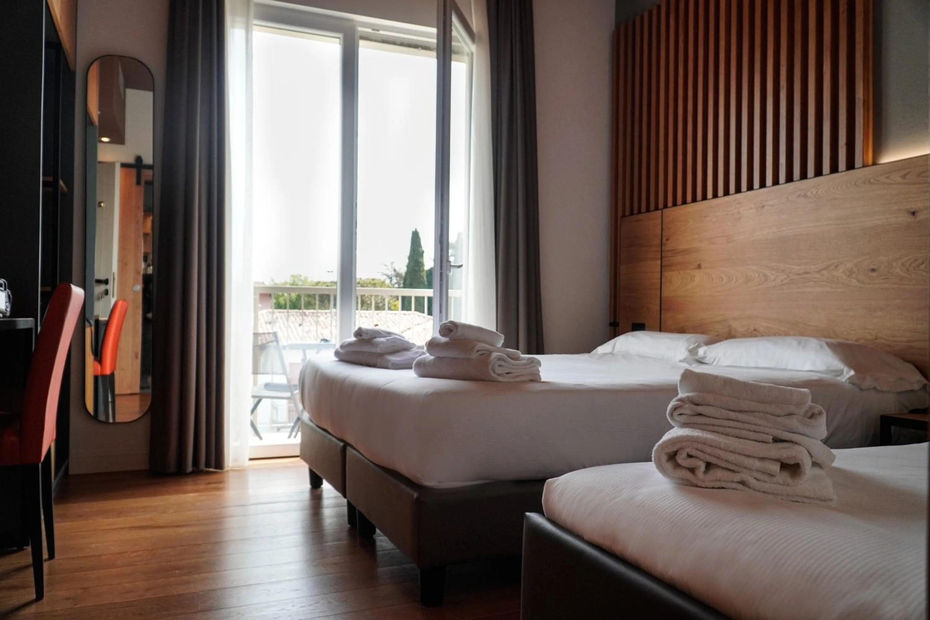 Bed in Best Western Hotel Arya