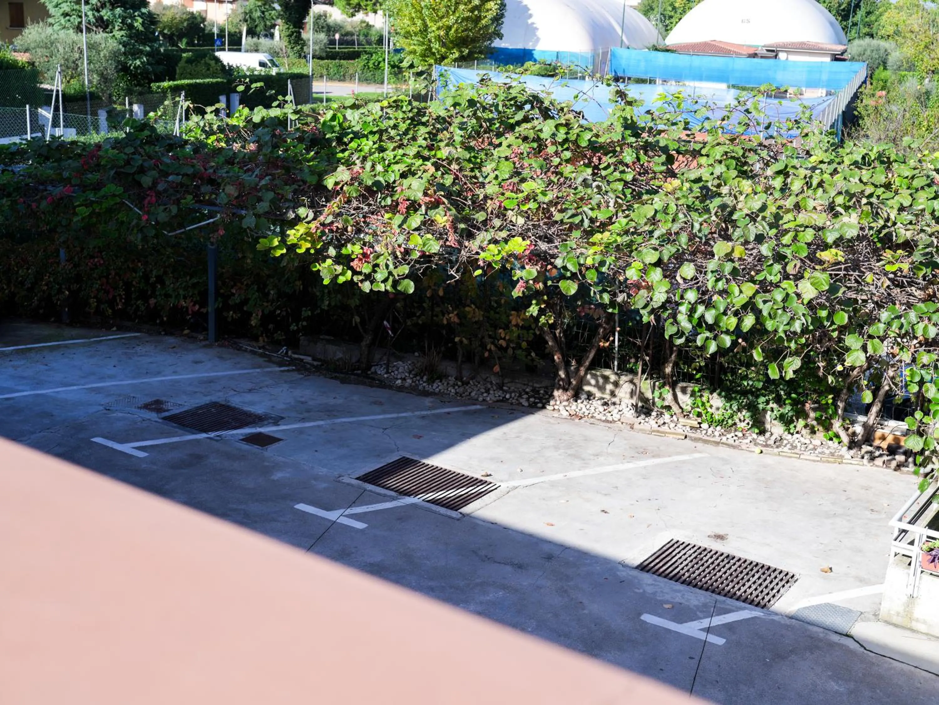 Parking in Best Western Hotel Arya