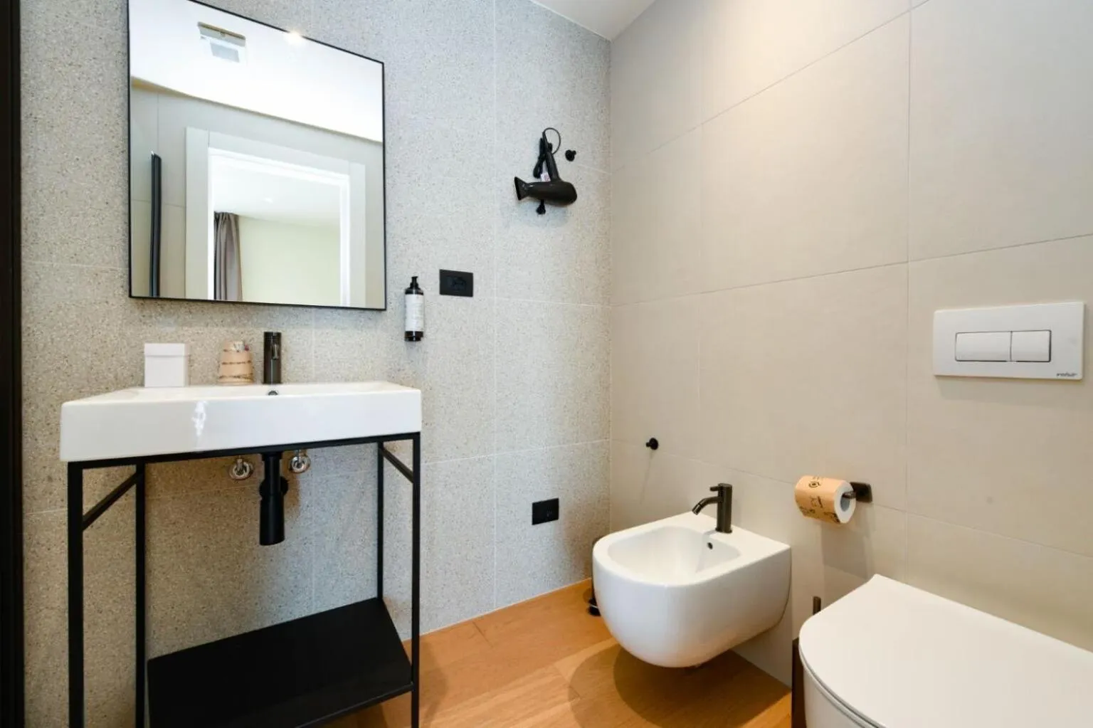 Shower in Best Western Hotel Arya