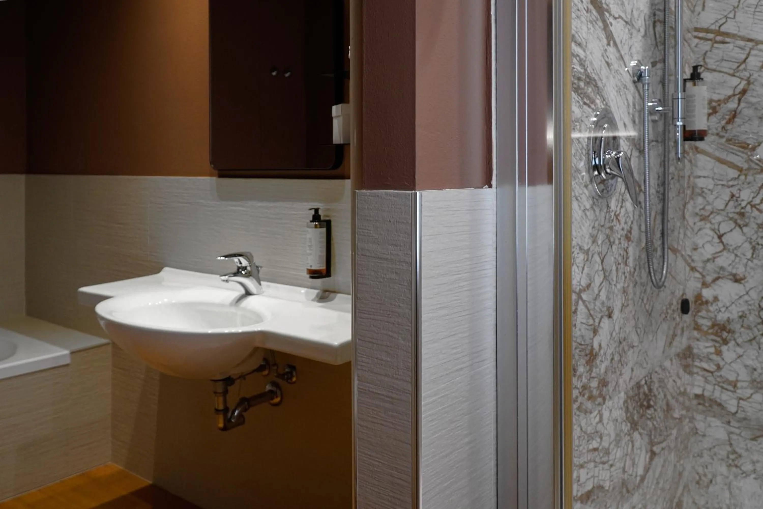 Bathroom in Best Western Hotel Arya