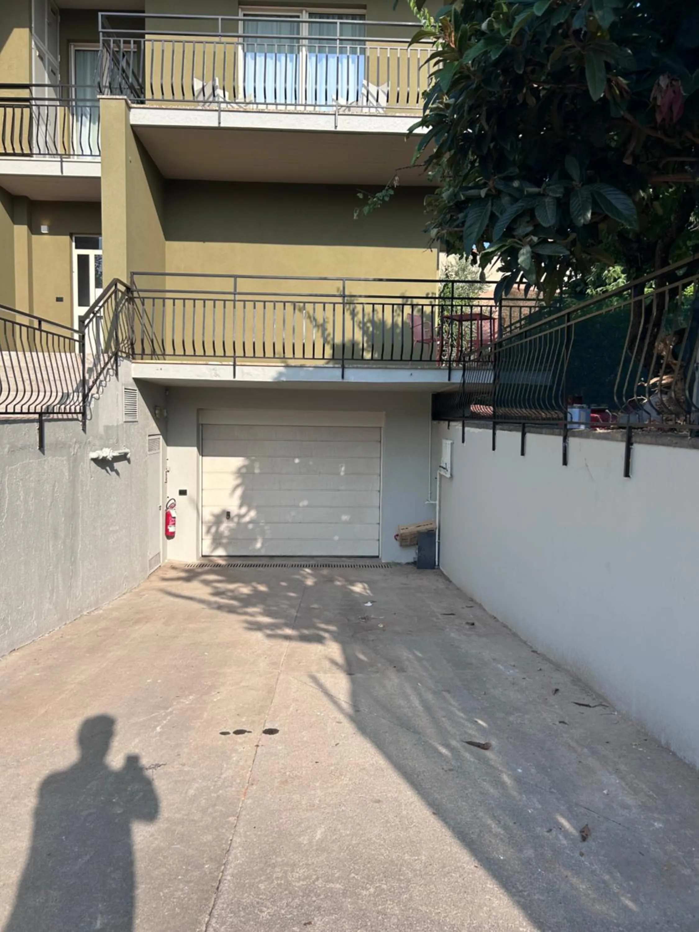 Parking in Best Western Hotel Arya