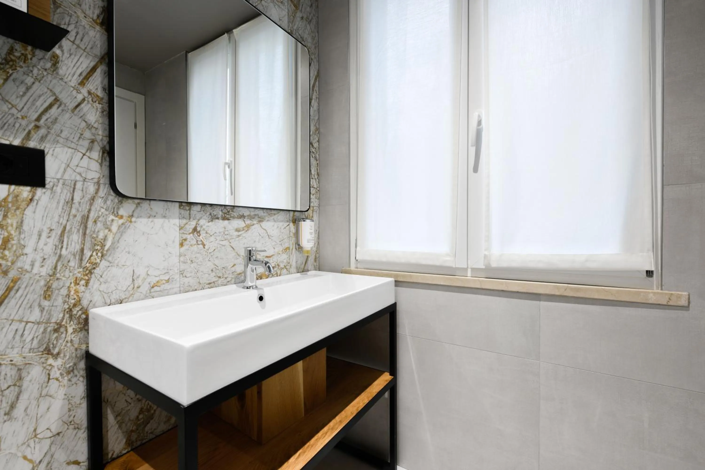 Bathroom in Best Western Hotel Arya