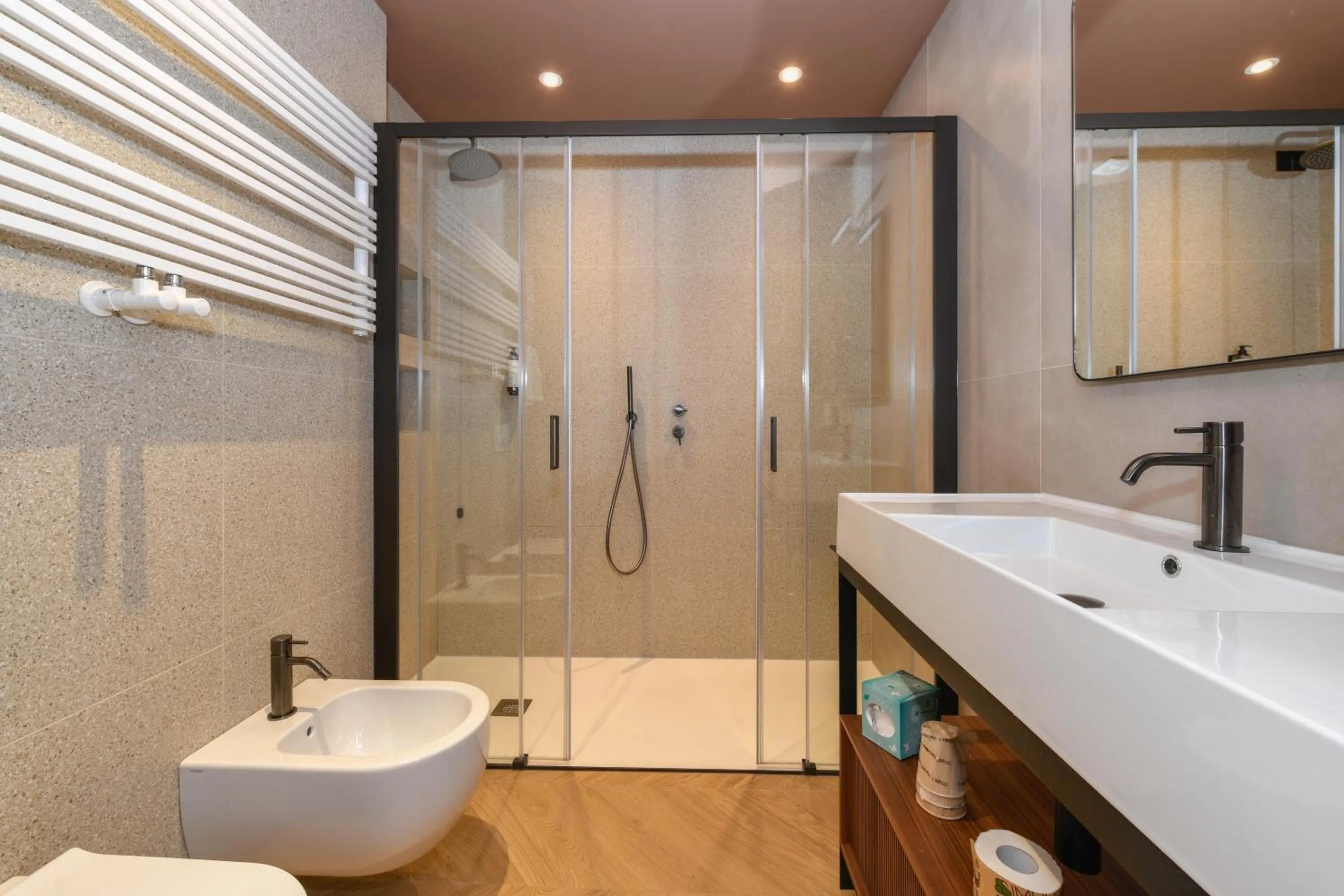 Shower in Best Western Hotel Arya