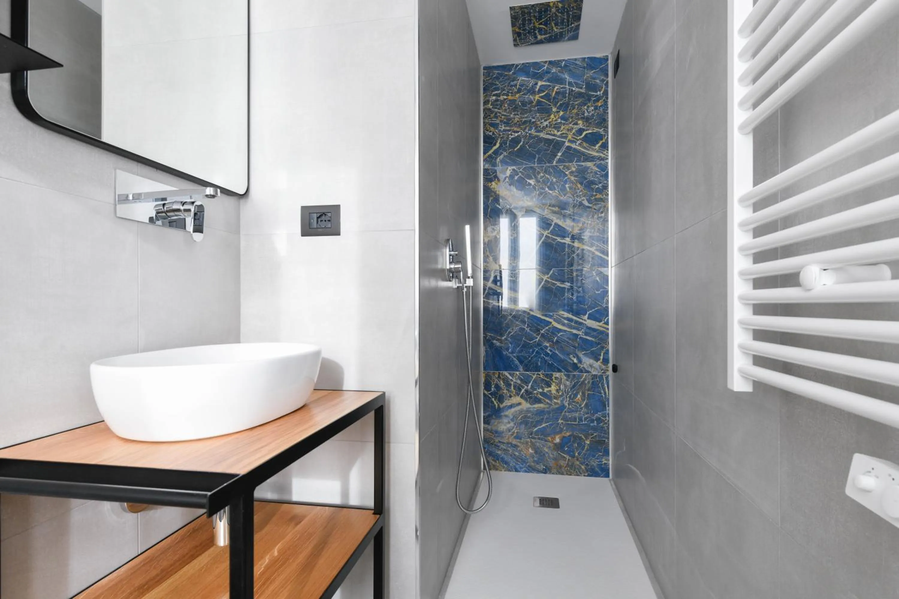 Shower in Best Western Hotel Arya