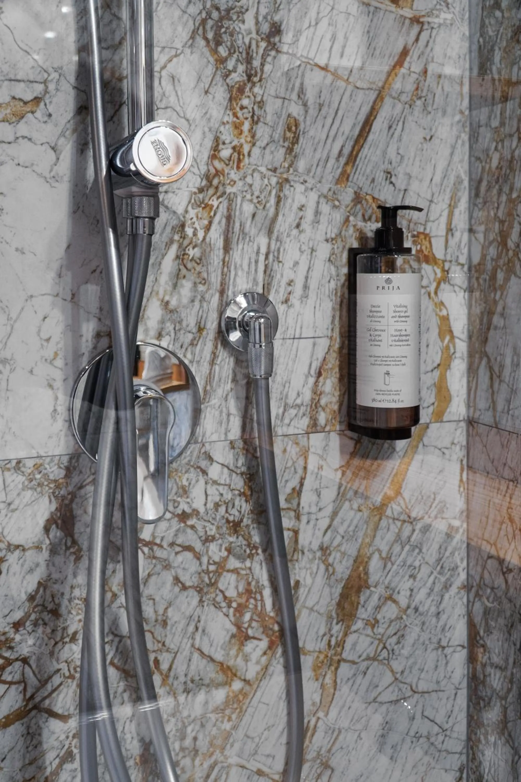 Shower in Best Western Hotel Arya