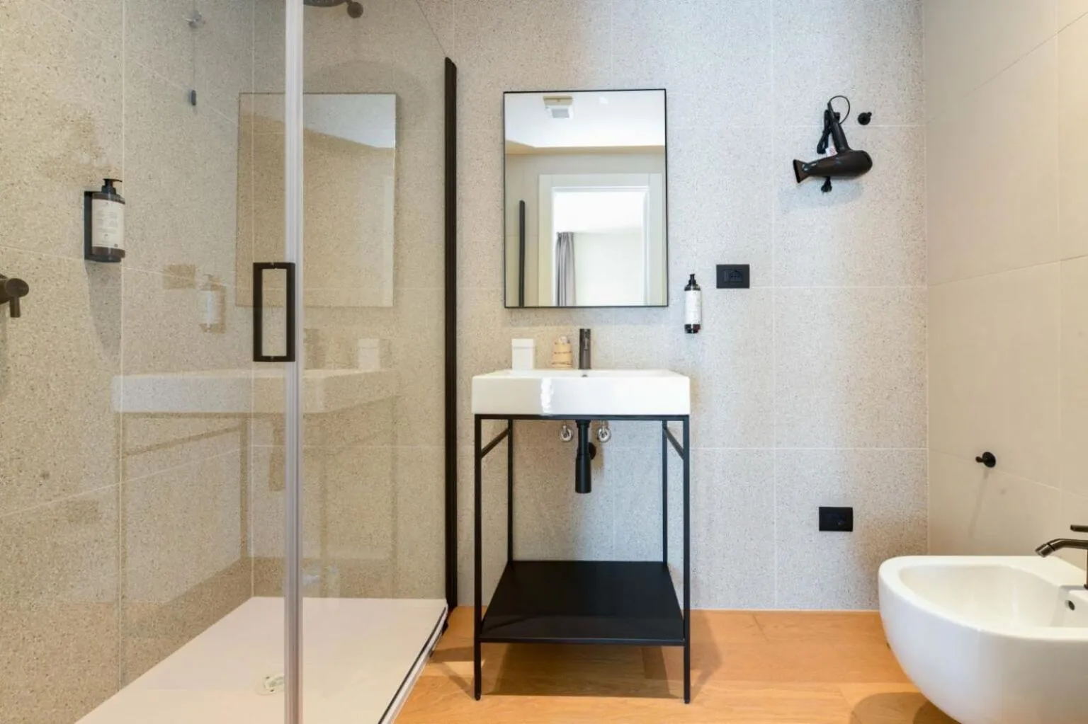 Shower in Best Western Hotel Arya