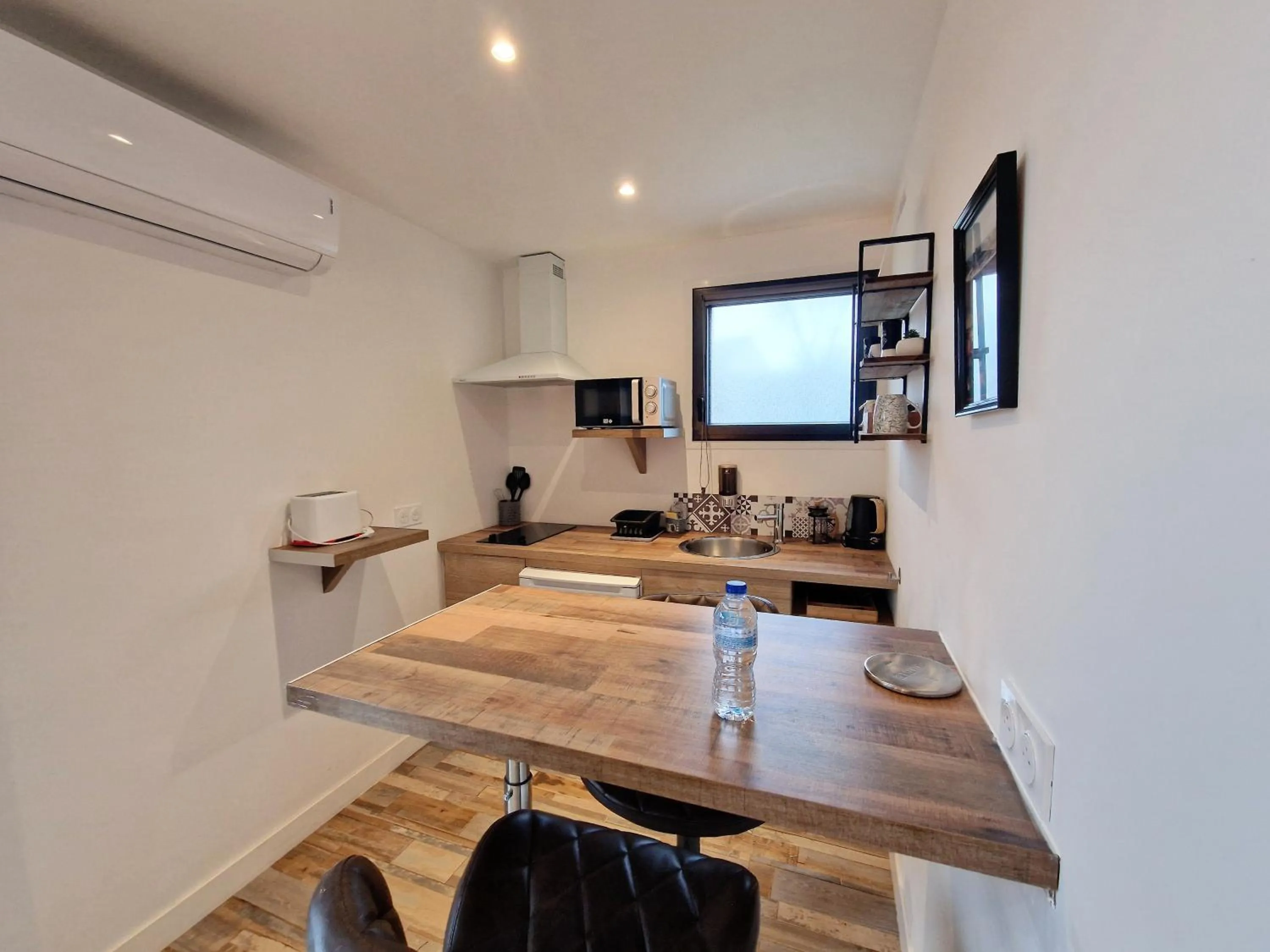 Kitchen or kitchenette in Les Terrasses de Saumur - Hôtel & Appartements - Restaurant & Spa (Logis)