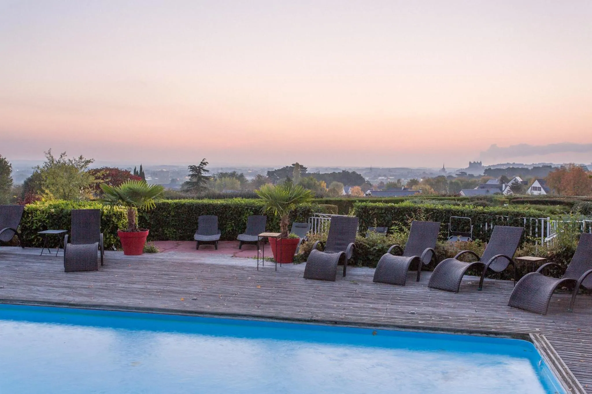 Swimming pool in Les Terrasses de Saumur - Hôtel & Appartements - Restaurant & Spa (Logis)