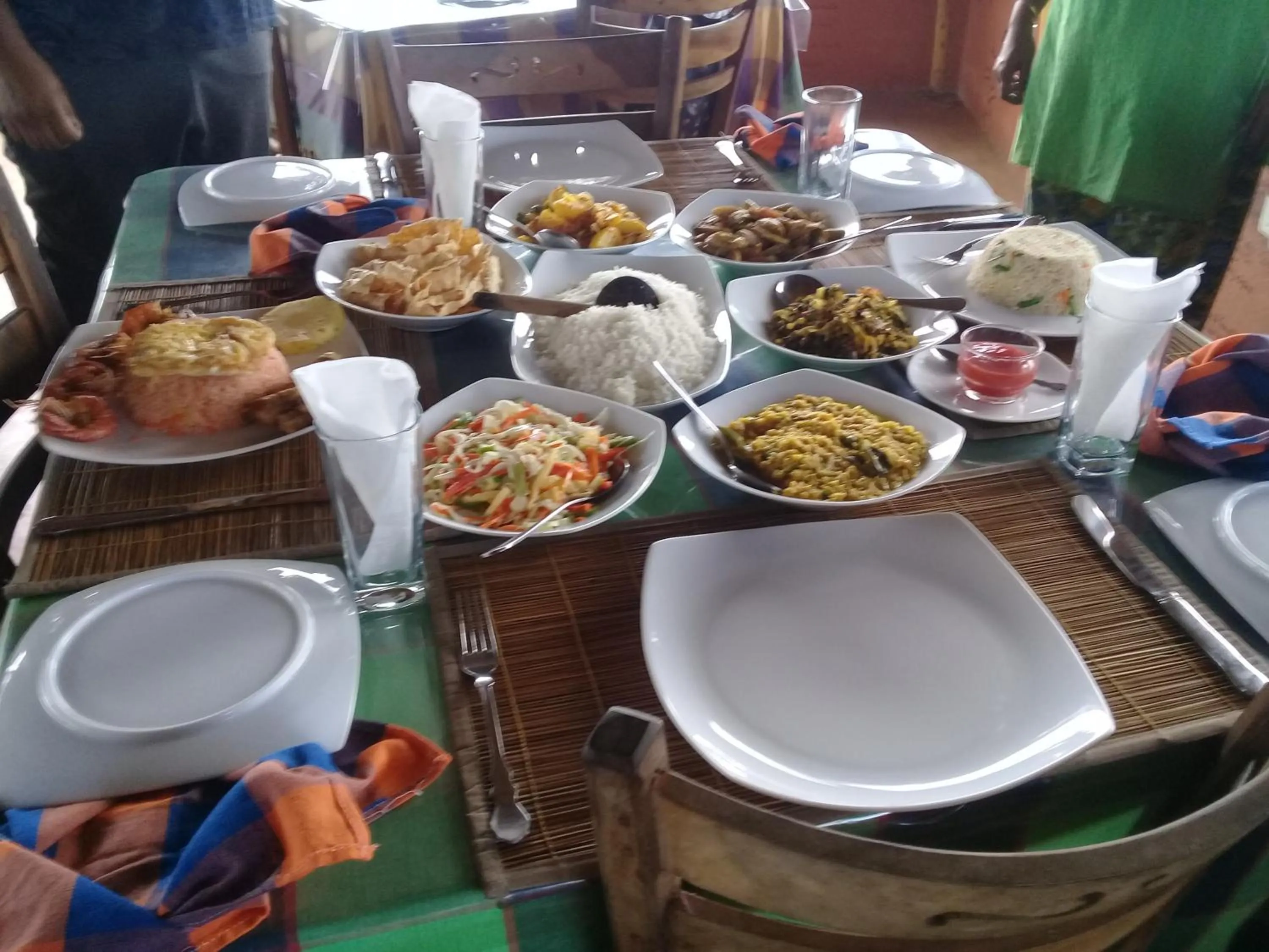 Restaurant/places to eat in Yala Peace Cottages