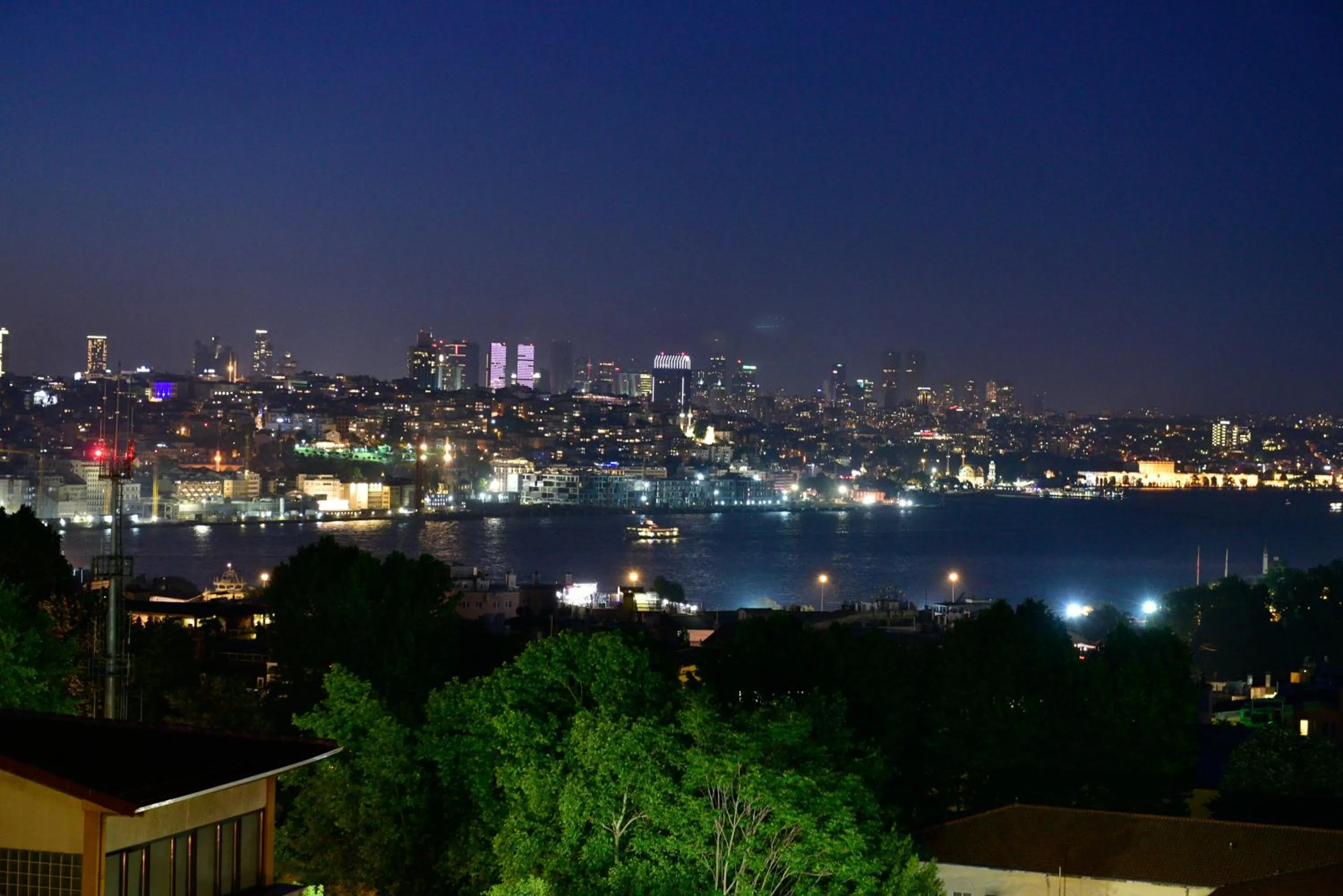 Nearby landmark in Agora Life Hotel - Special Class