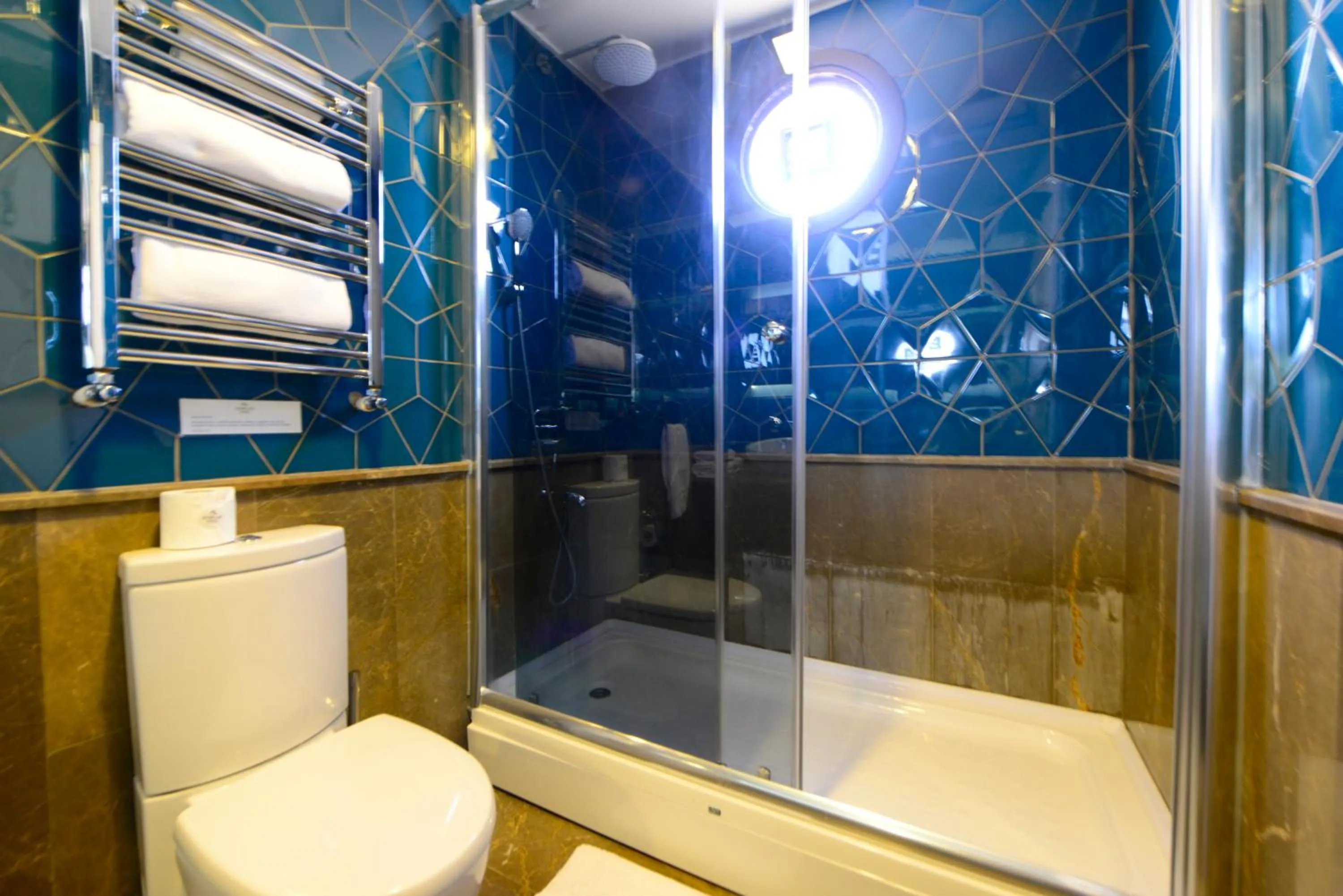 Shower in Agora Life Hotel - Special Class