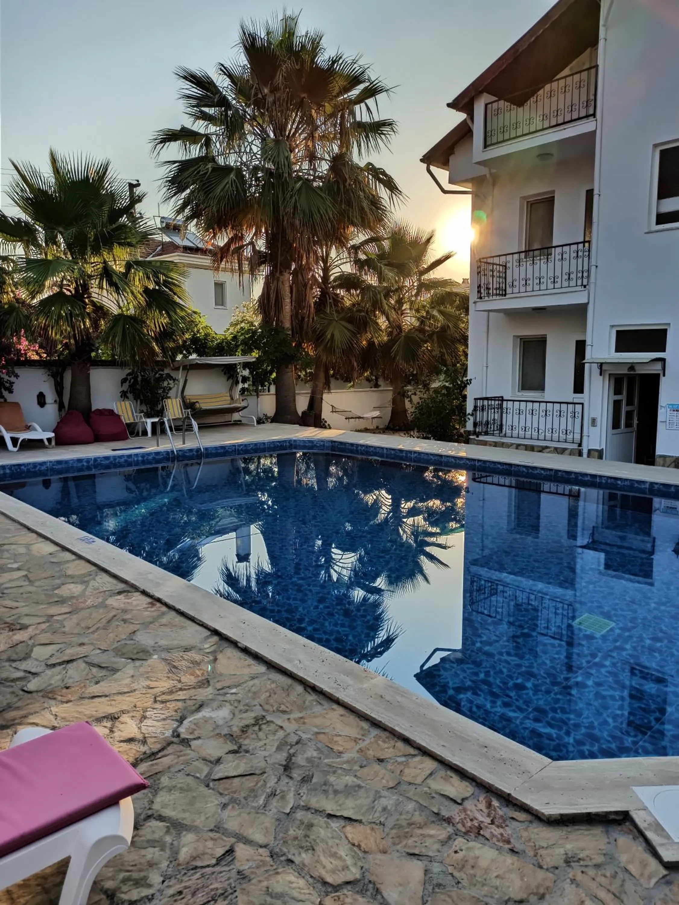 Restaurant/places to eat in Işıl Suit Apart Otel