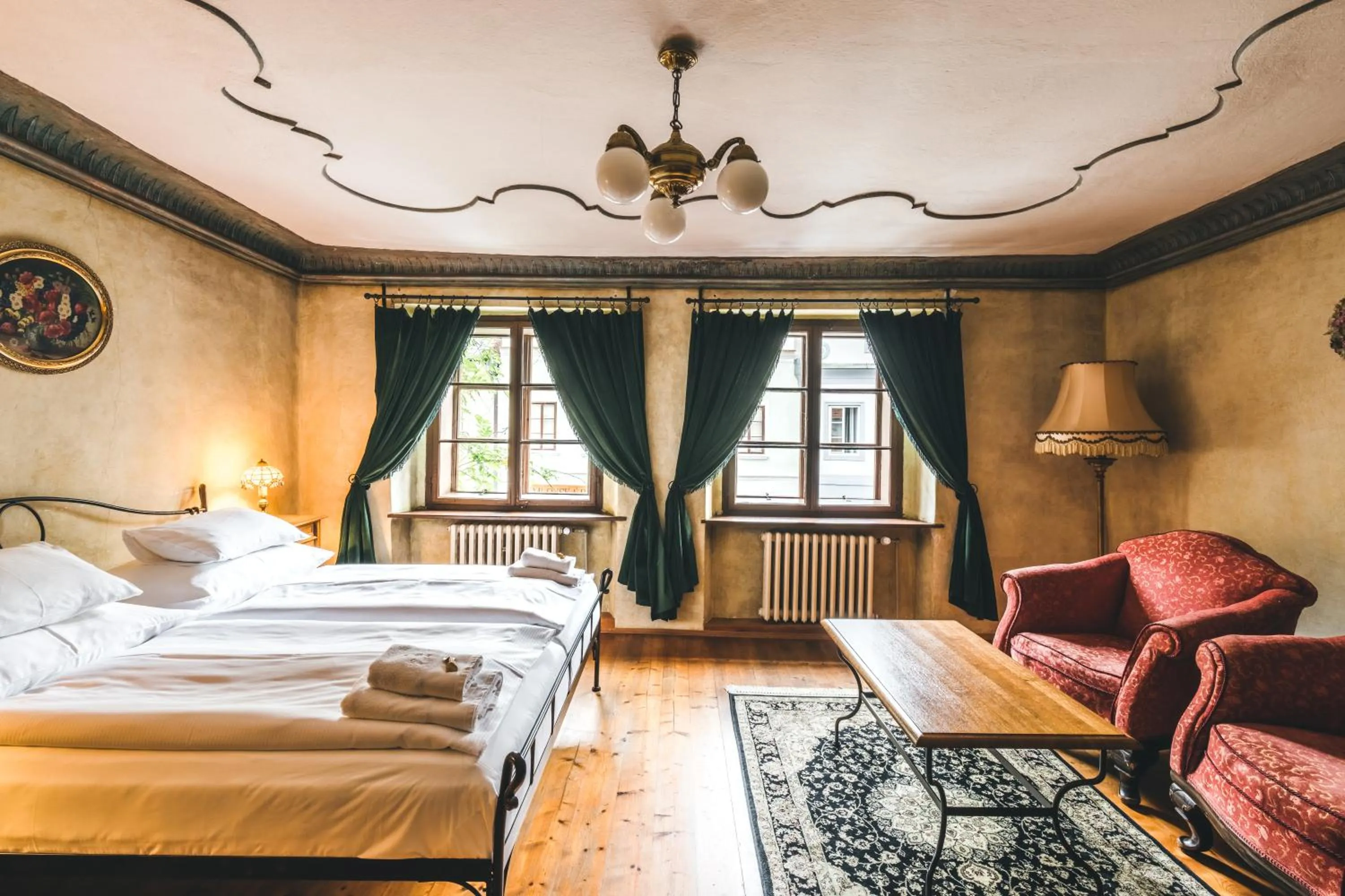 Bed in Alt Straninger