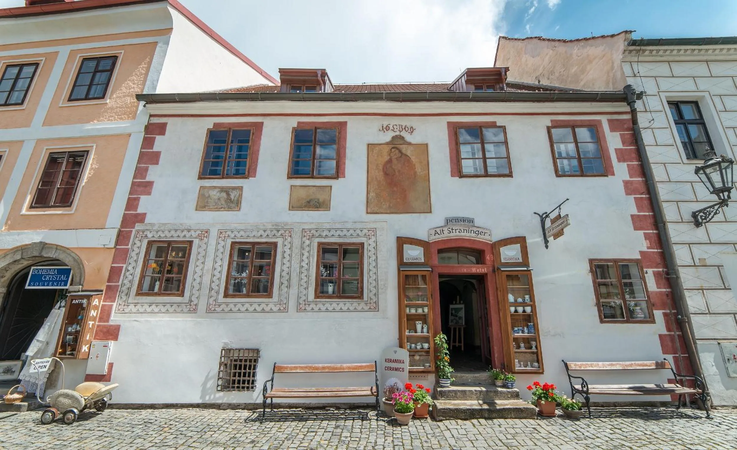 Property building in Alt Straninger