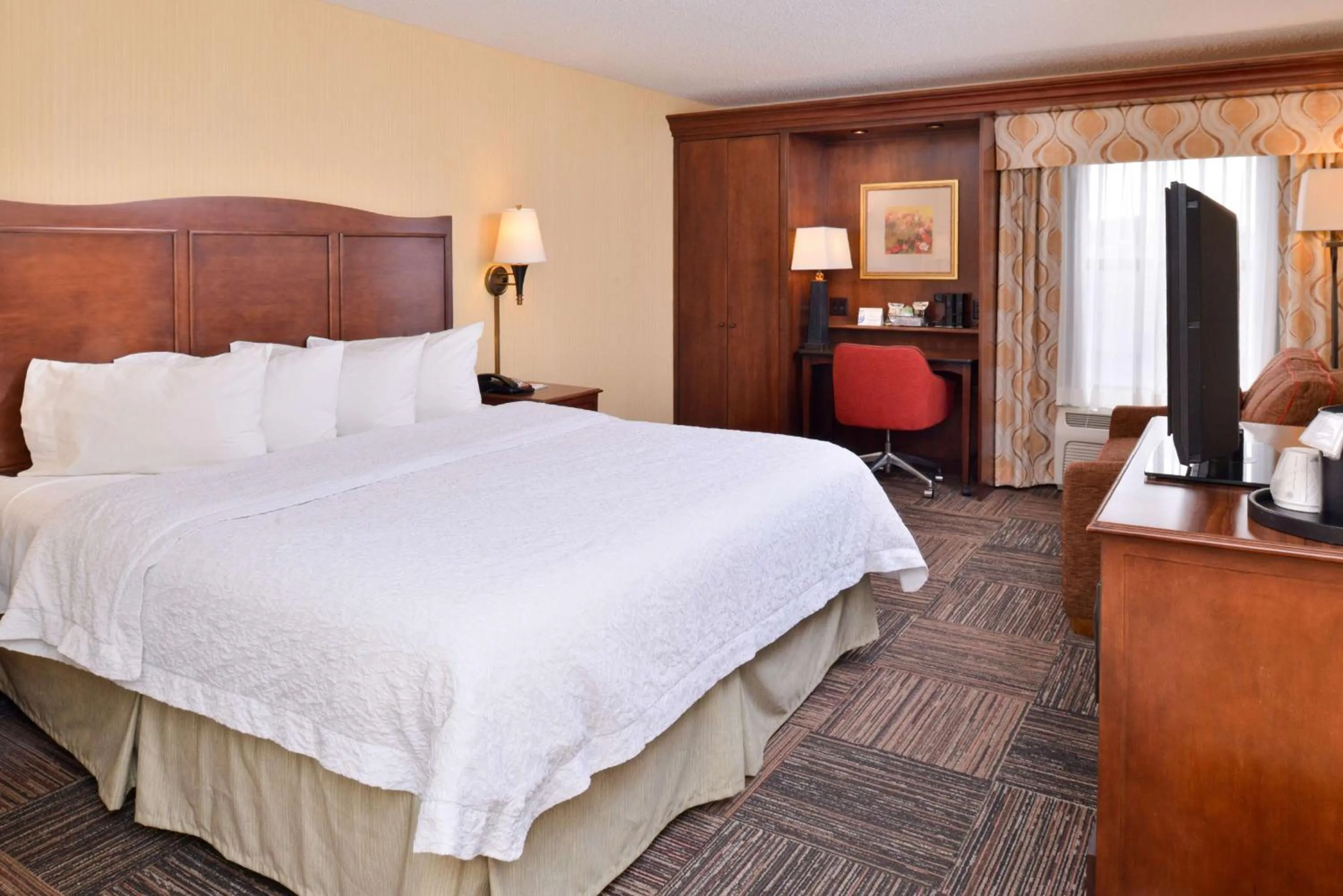Bedroom, Bed in Hampton Inn Elkhart